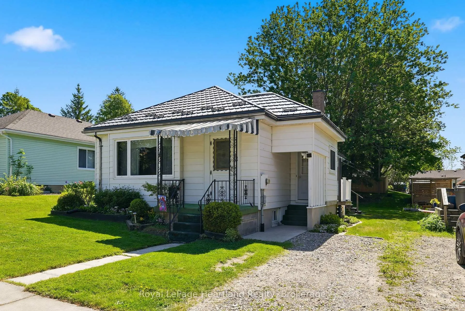 Photo 2 of 81 Catherine Street, North Huron, Wingham — HOMEH