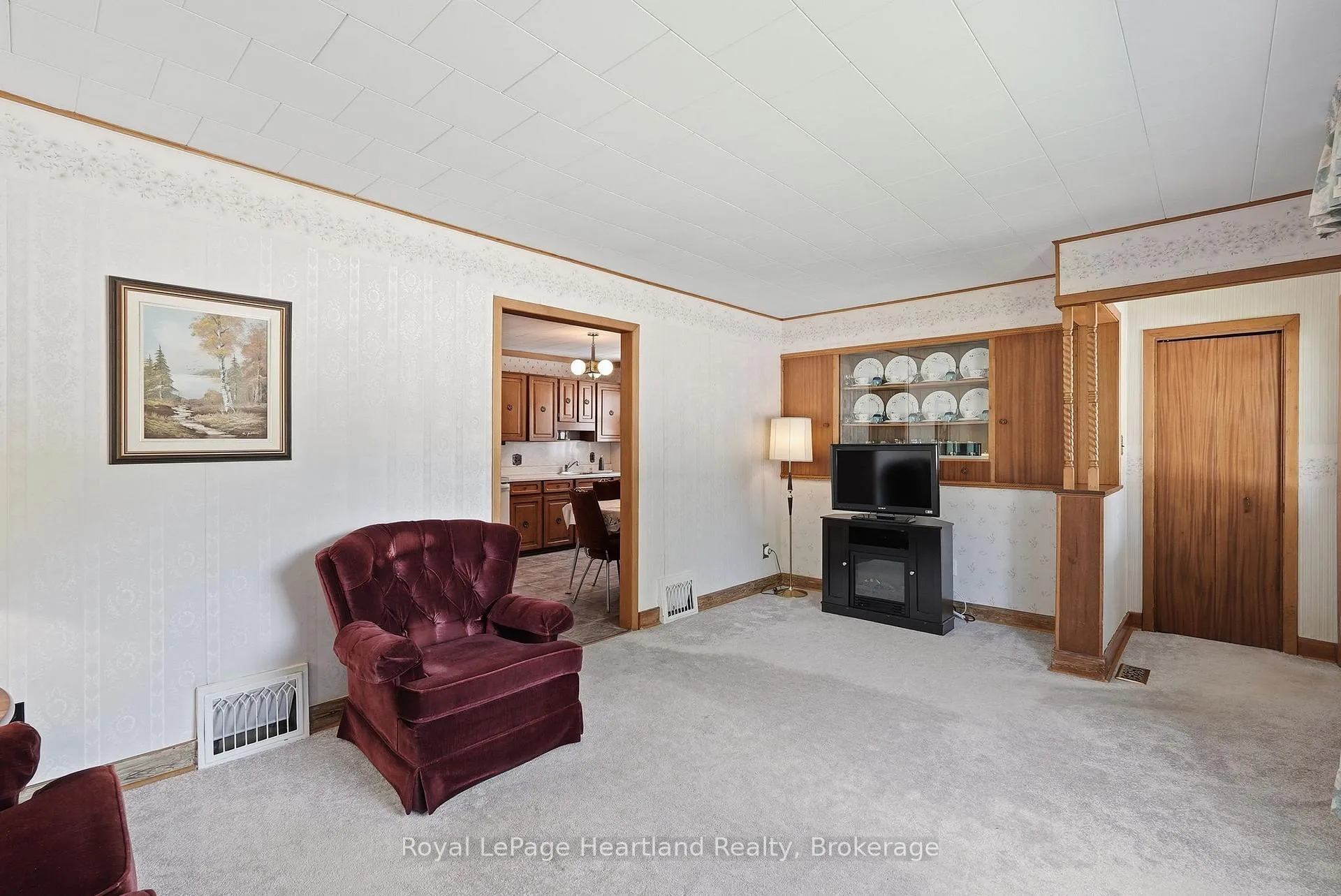 Photo 5 of 81 Catherine Street, North Huron, Wingham — HOMEH
