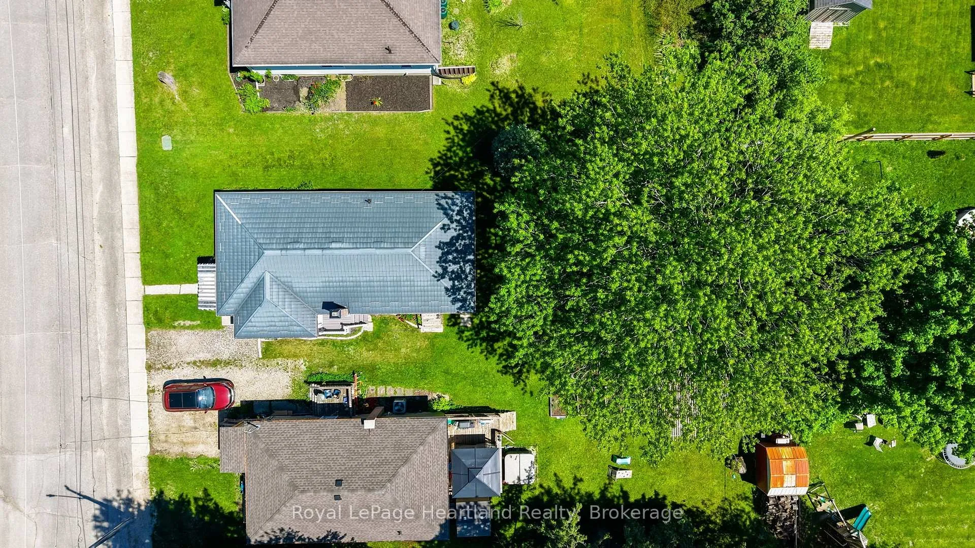 Photo 35 of 81 Catherine Street, North Huron, Wingham — HOMEH
