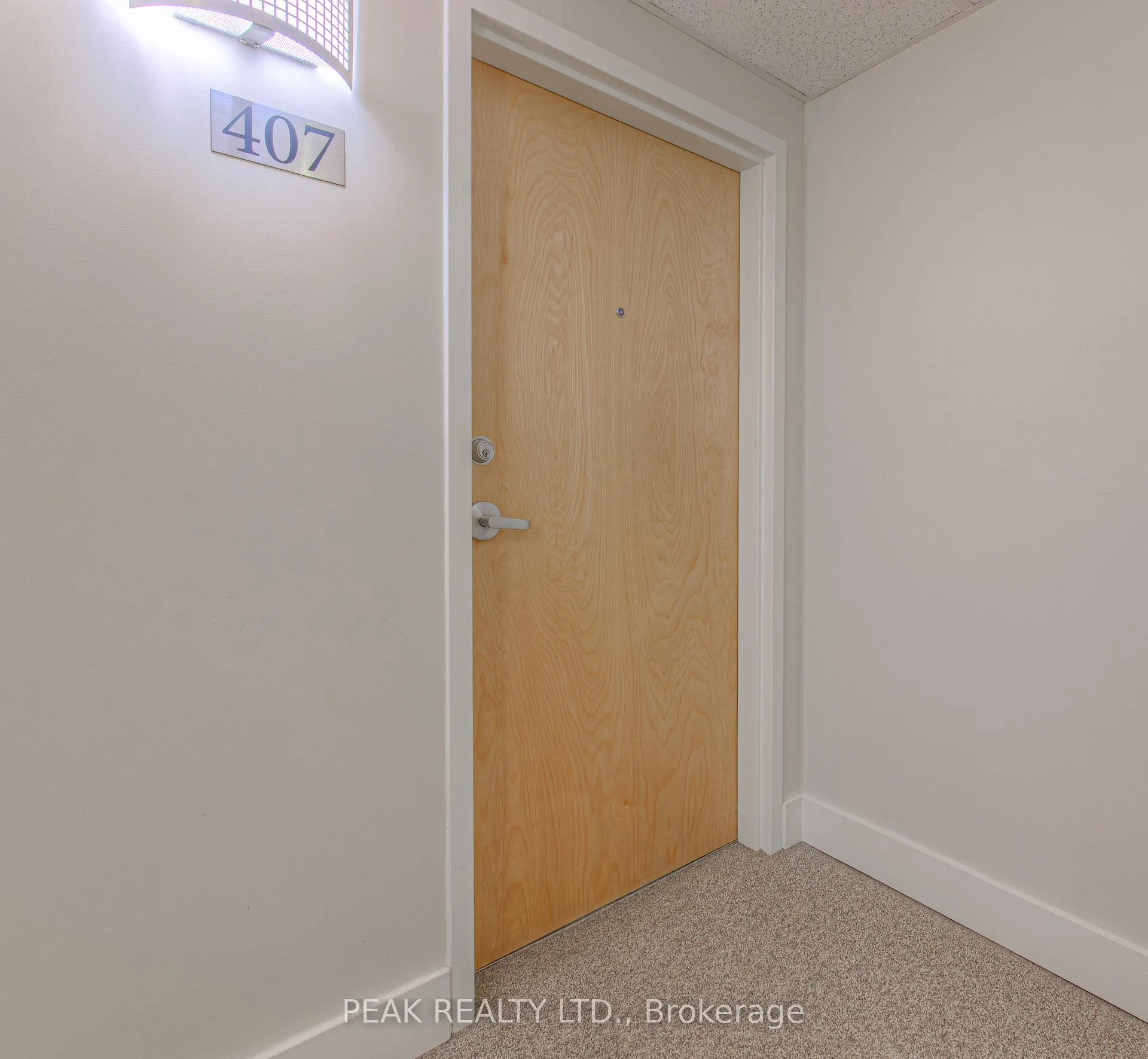 Photo 3 of Unit 7, 155 Water Street, Cambridge, Christopher-Champlain — HOMEH