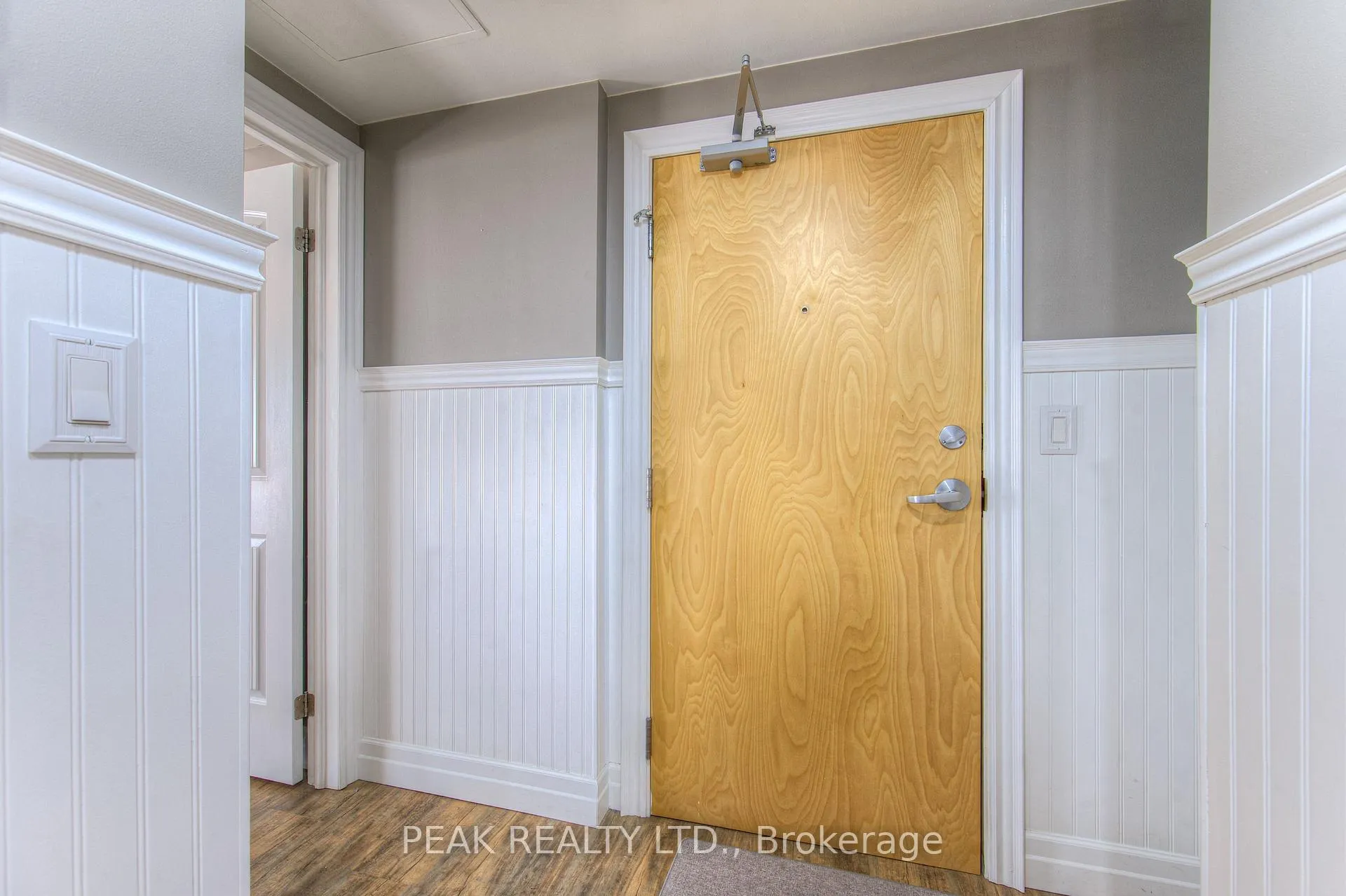 Photo 4 of Unit 7, 155 Water Street, Cambridge, Christopher-Champlain — HOMEH