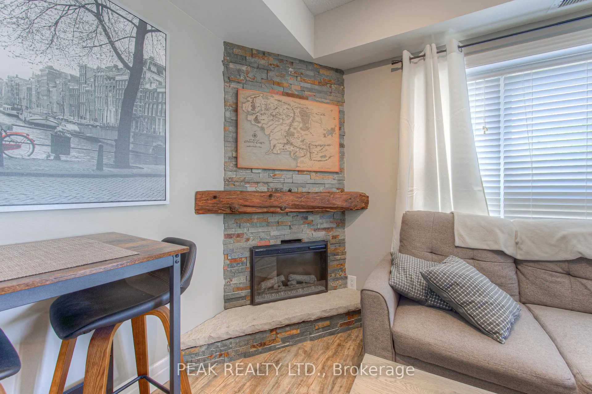 Photo 10 of Unit 7, 155 Water Street, Cambridge, Christopher-Champlain — HOMEH