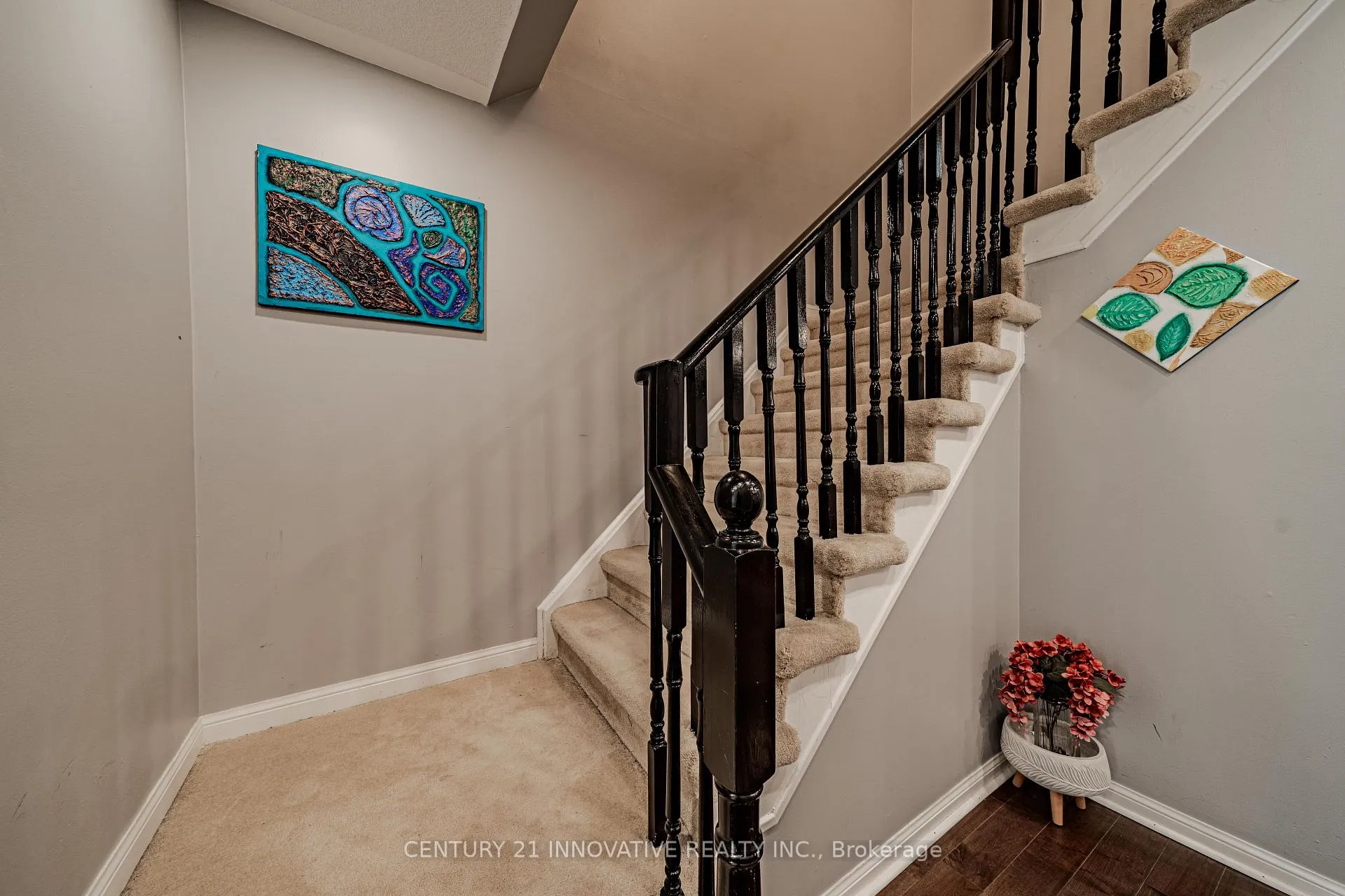 Photo 9 of Unit Upper, 28 Samandria Avenue, Whitby, Taunton North — HOMEH