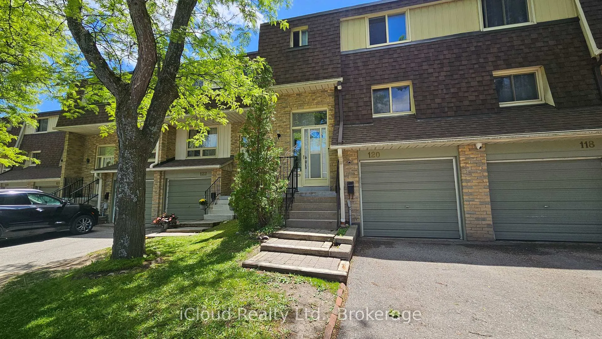 Front of Unit 120, 371 Orton Park Road