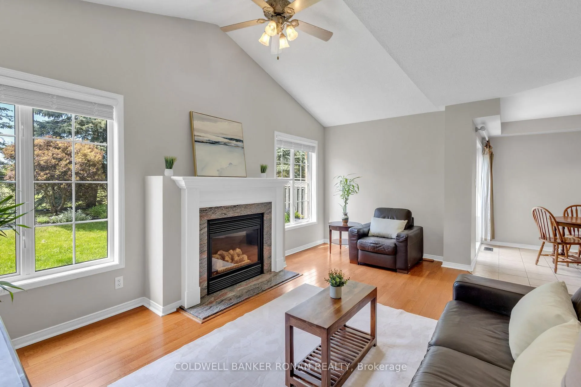 Photo 16 of 44 Baccarat Crescent, Brampton, Snelgrove — HOMEH