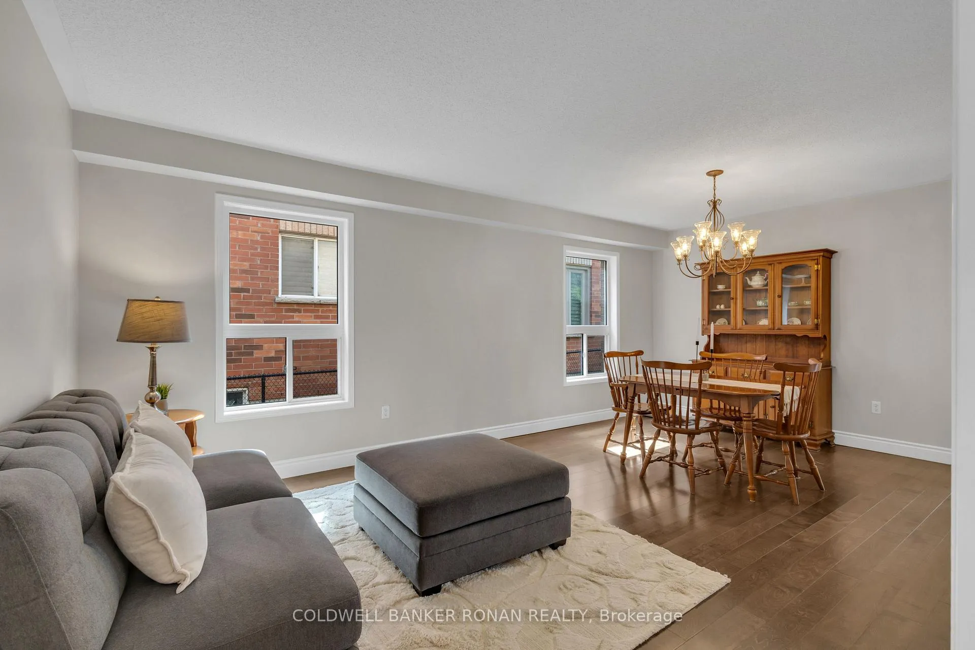 Photo 21 of 44 Baccarat Crescent, Brampton, Snelgrove — HOMEH