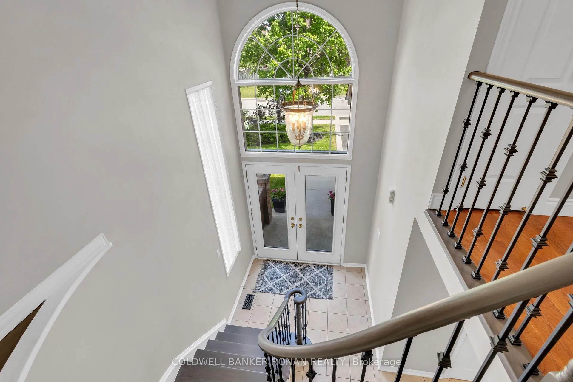 Photo 24 of 44 Baccarat Crescent, Brampton, Snelgrove — HOMEH