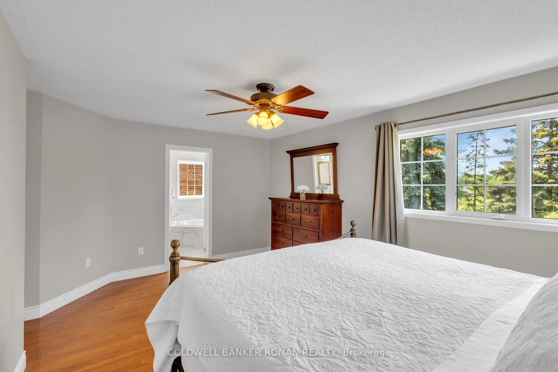 Photo 32 of 44 Baccarat Crescent, Brampton, Snelgrove — HOMEH