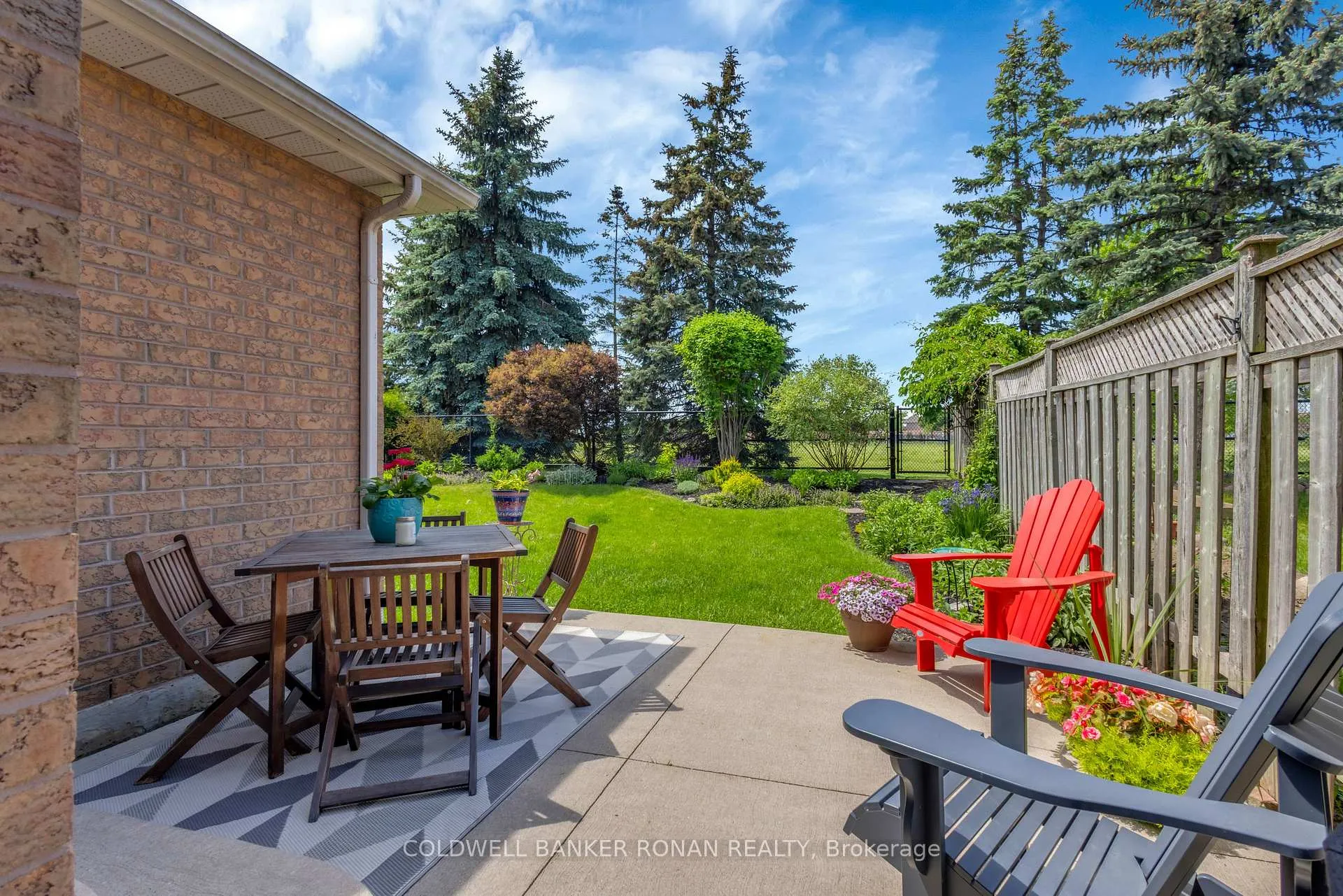 Photo 37 of 44 Baccarat Crescent, Brampton, Snelgrove — HOMEH