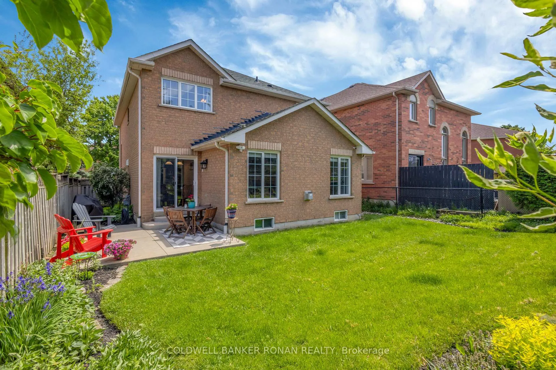 Photo 38 of 44 Baccarat Crescent, Brampton, Snelgrove — HOMEH