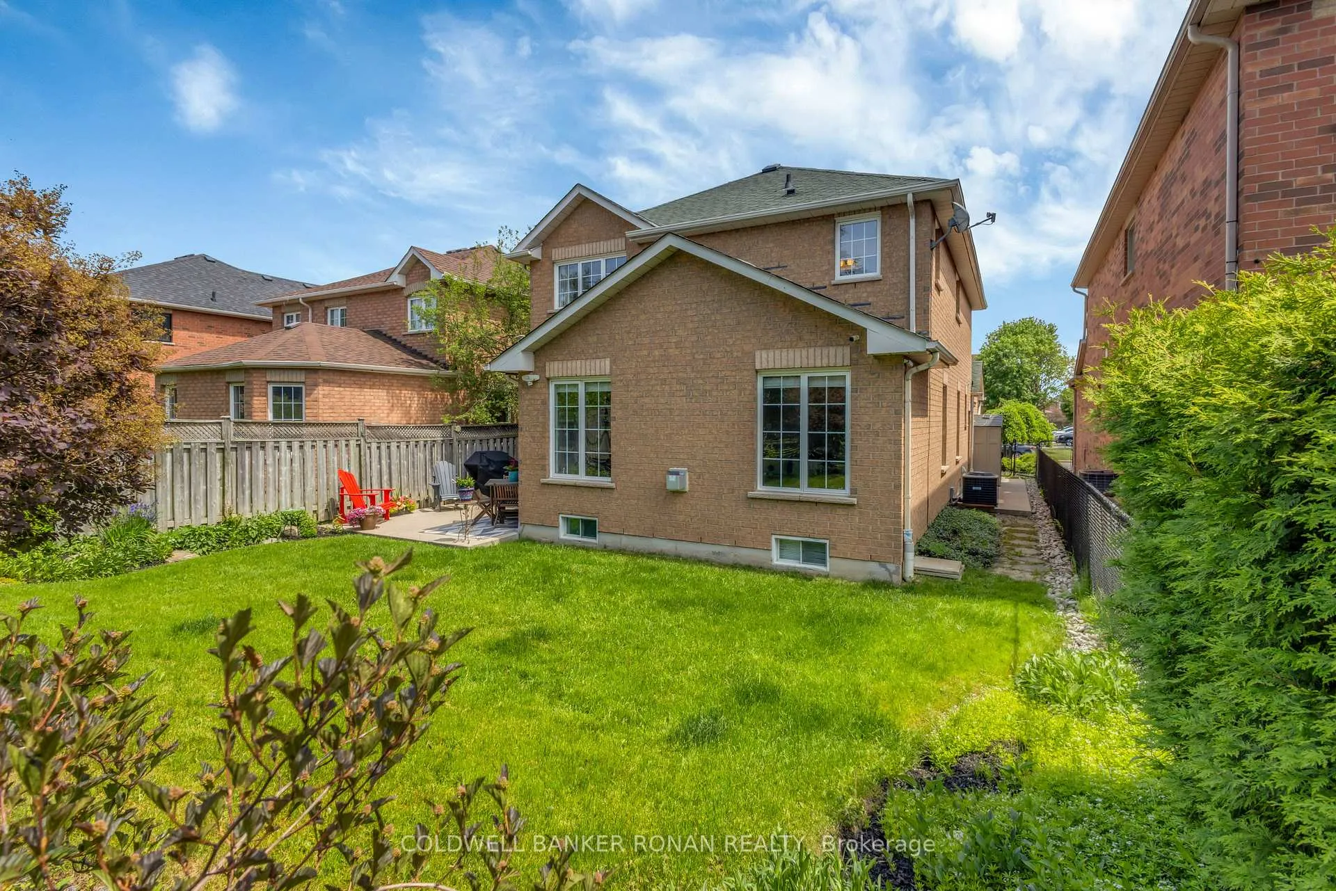 Photo 39 of 44 Baccarat Crescent, Brampton, Snelgrove — HOMEH