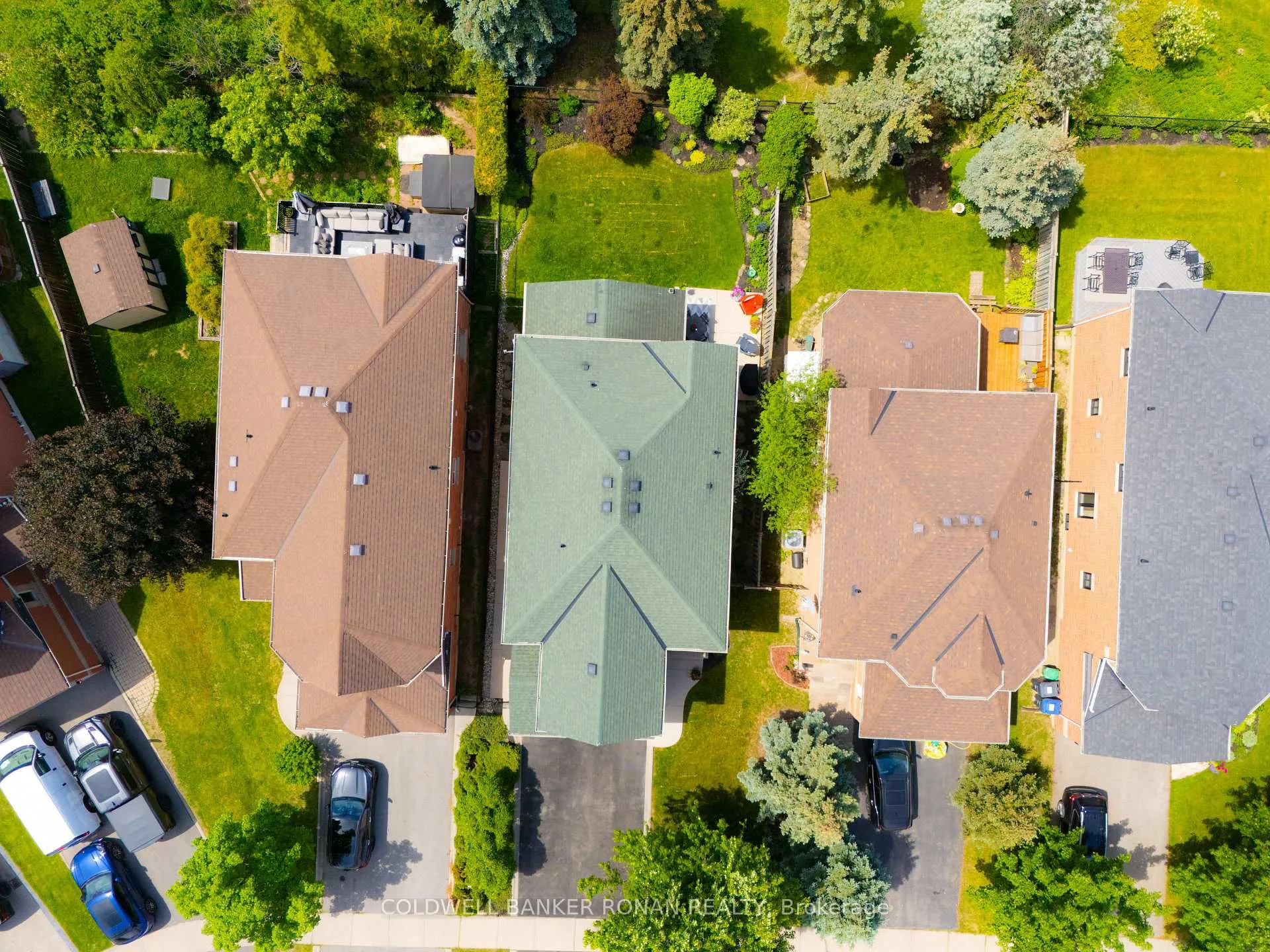 Photo 42 of 44 Baccarat Crescent, Brampton, Snelgrove — HOMEH