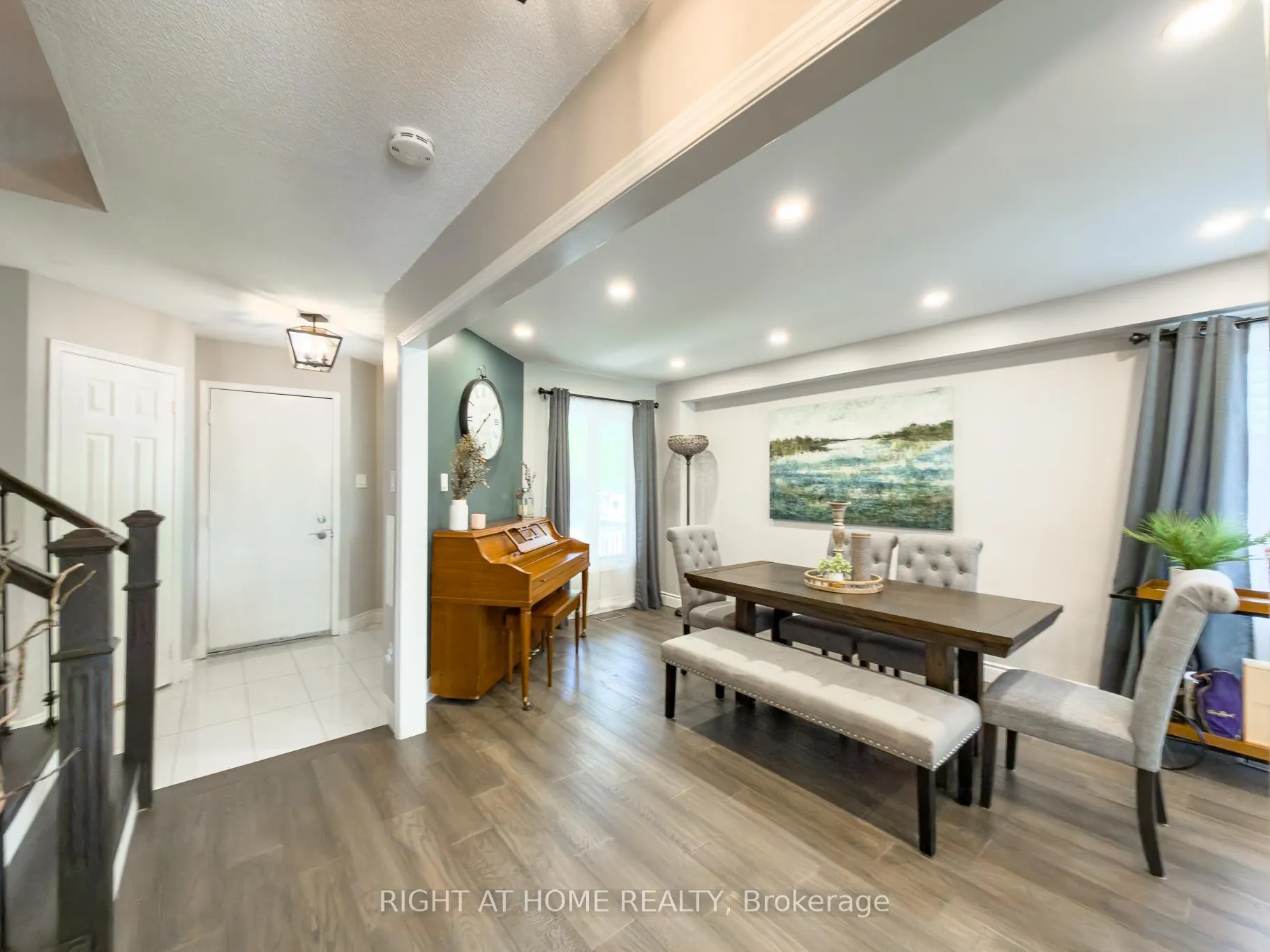 Photo 6 of 93 Townley Crescent, Brampton, Heart Lake West — HOMEH