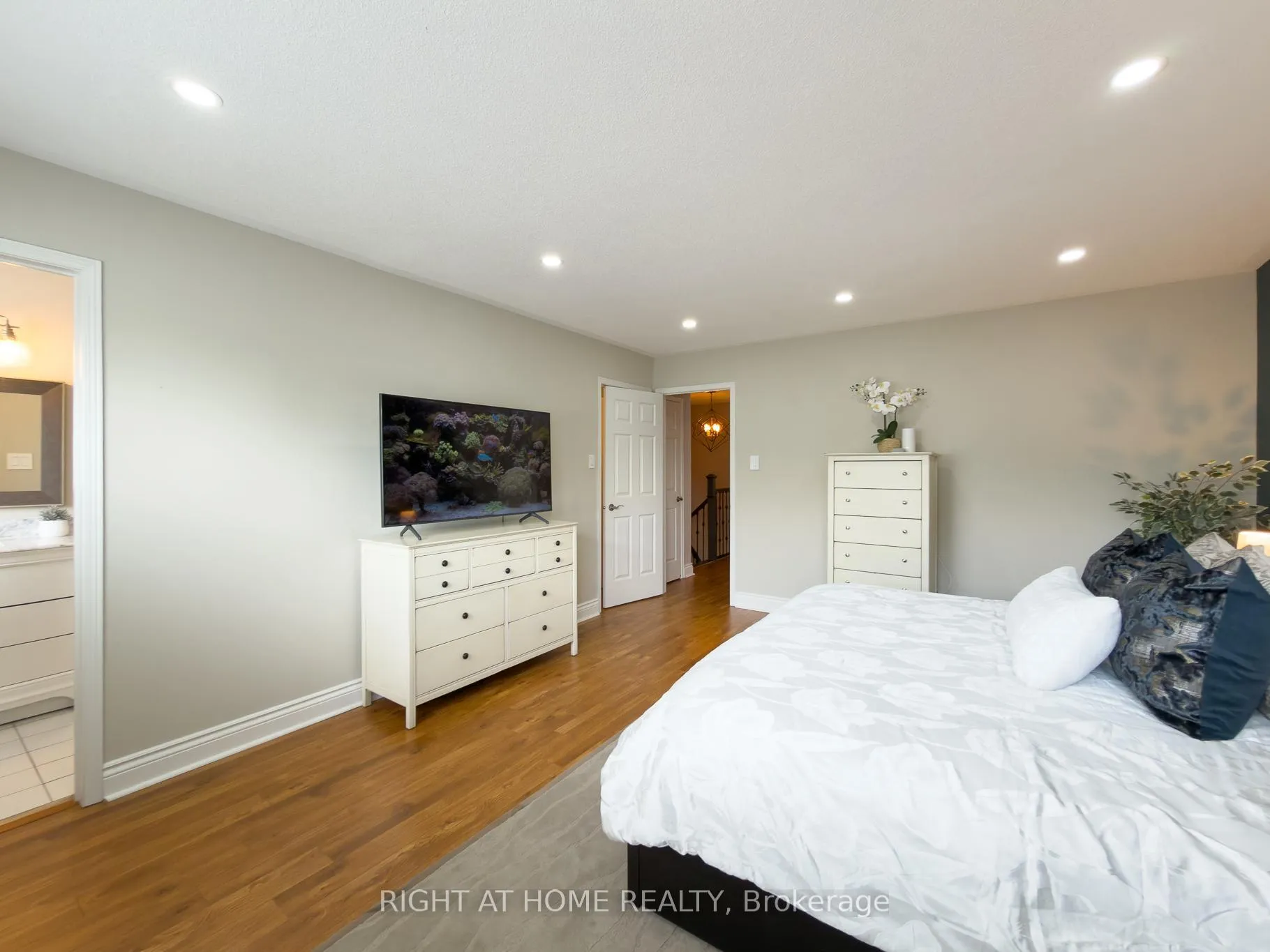Photo 20 of 93 Townley Crescent, Brampton, Heart Lake West — HOMEH