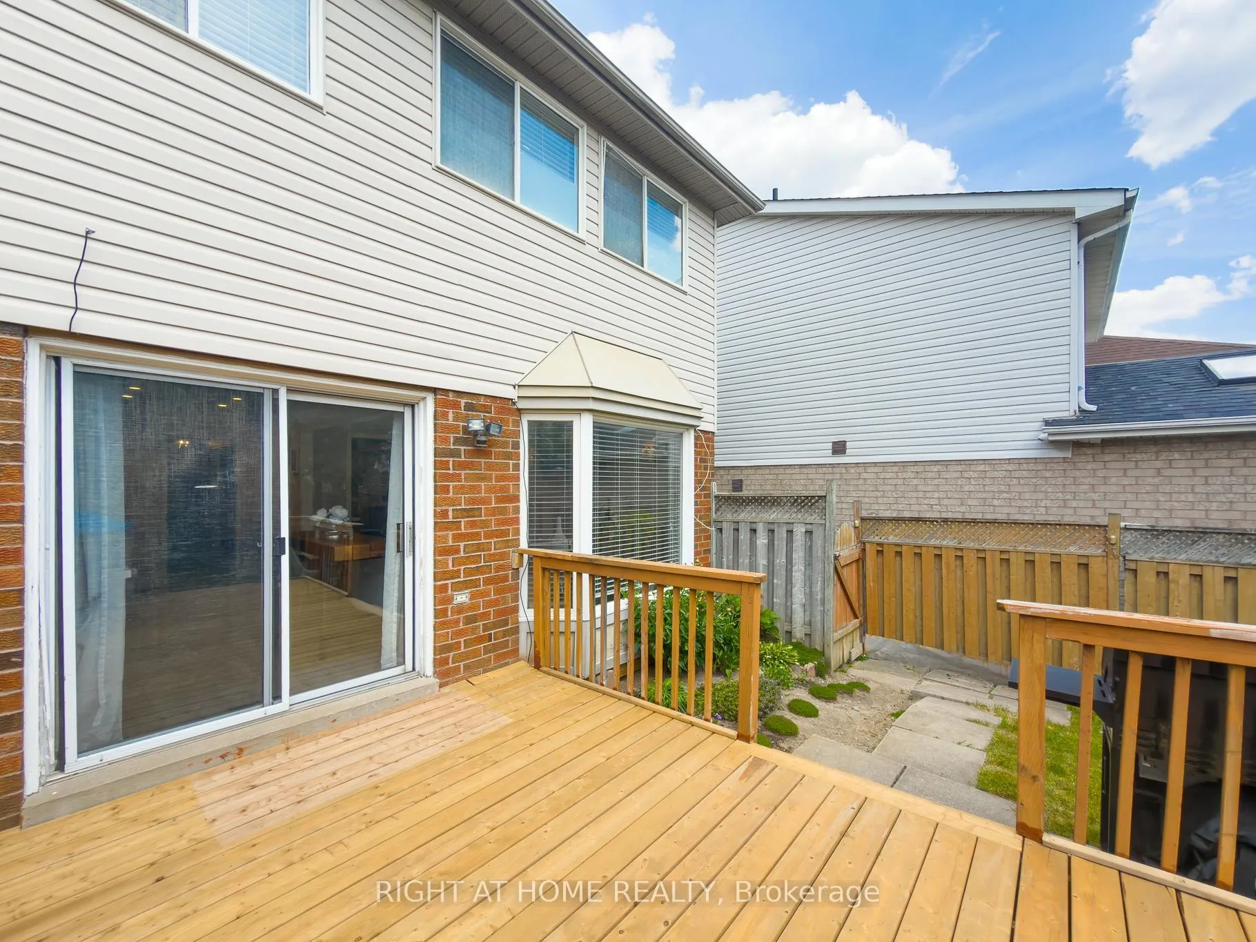Photo 31 of 93 Townley Crescent, Brampton, Heart Lake West — HOMEH