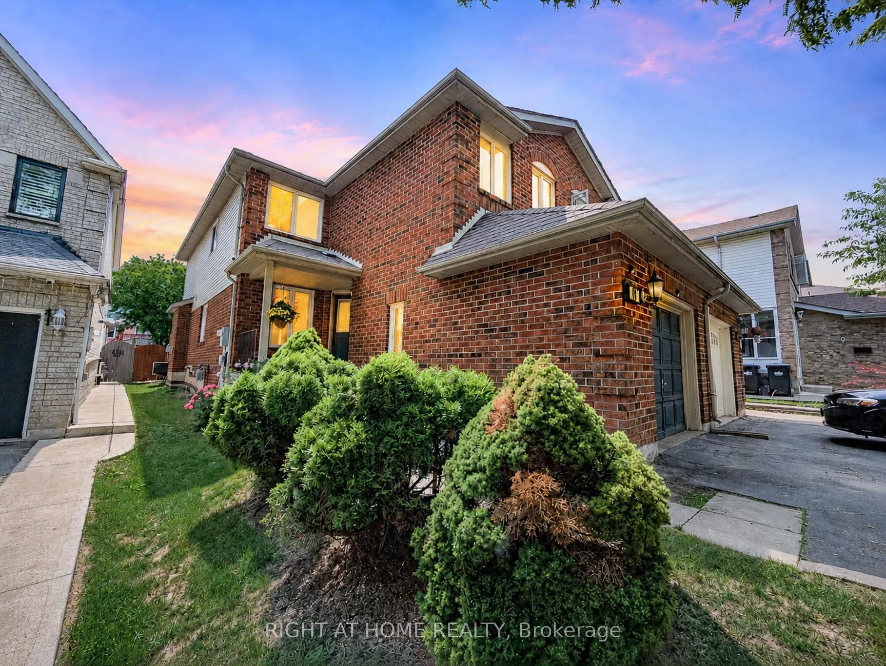 Photo 35 of 93 Townley Crescent, Brampton, Heart Lake West — HOMEH
