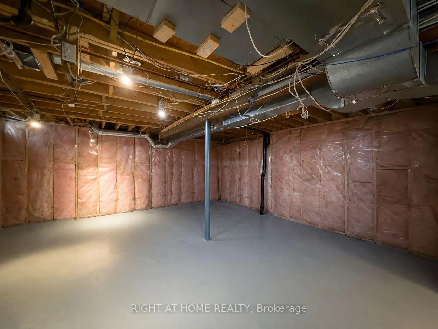 Photo 37 of 93 Townley Crescent, Brampton, Heart Lake West — HOMEH