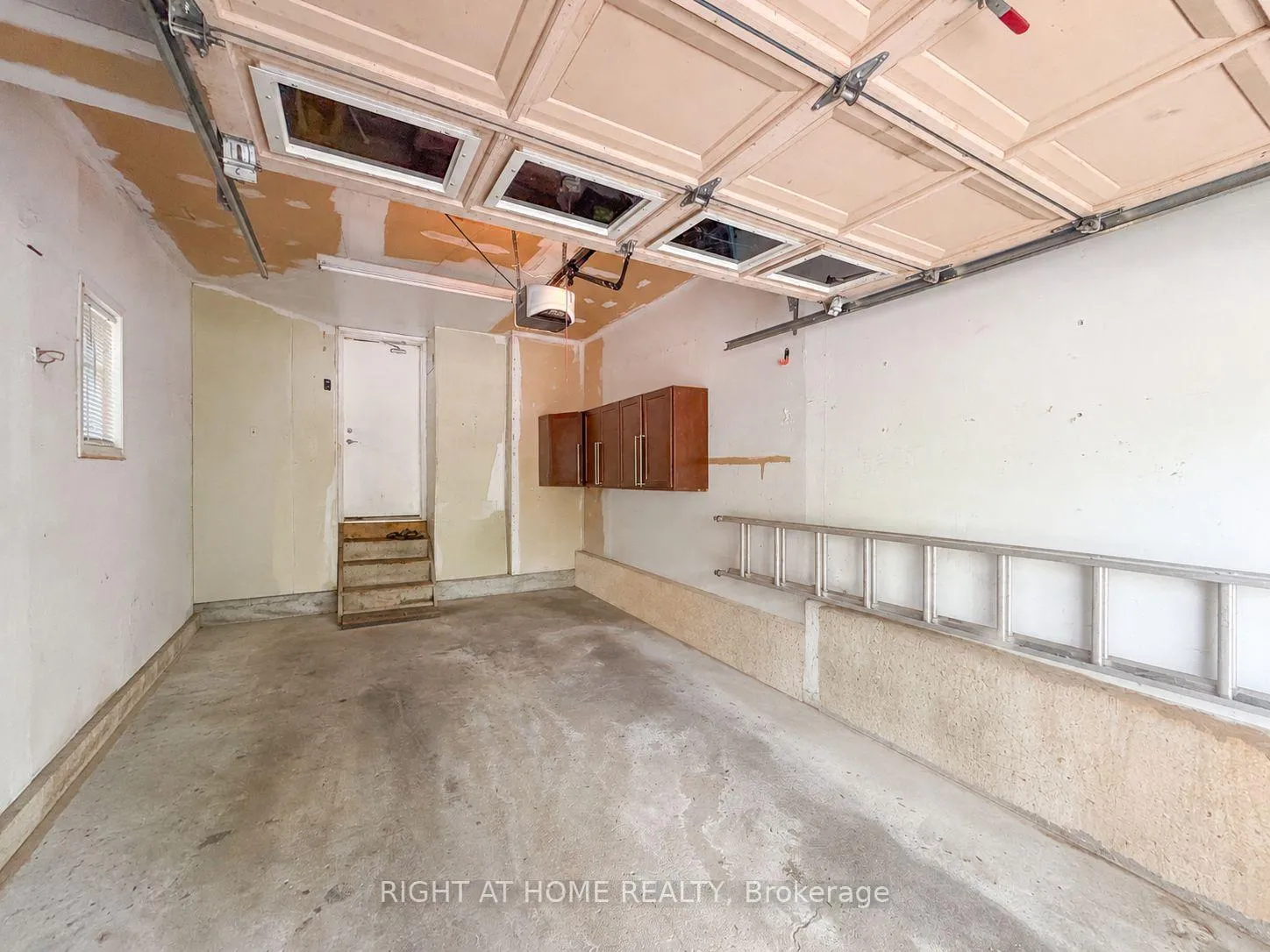 Photo 39 of 93 Townley Crescent, Brampton, Heart Lake West — HOMEH