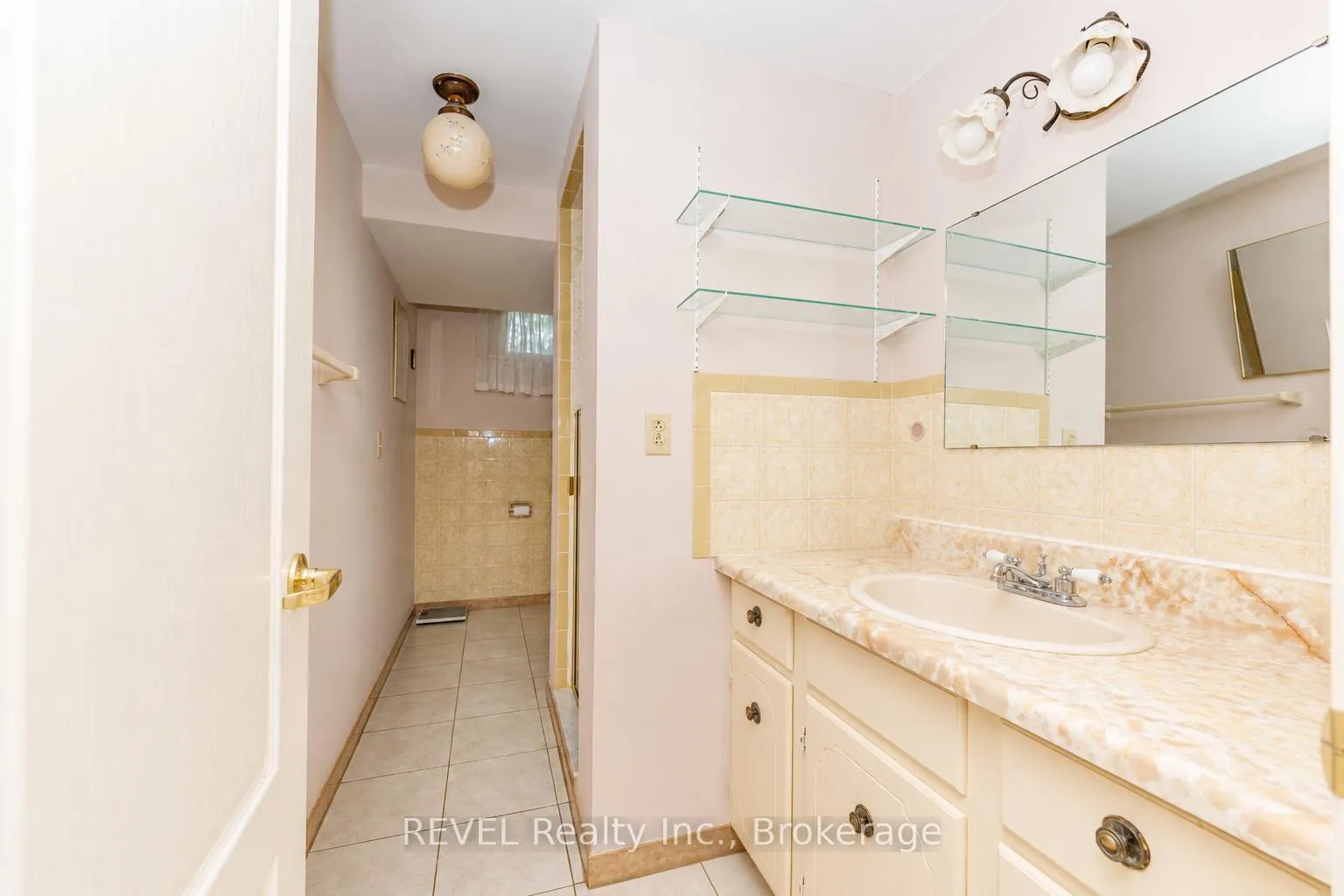 Photo 25 of 2795 Solar Crescent, Niagara Falls, Stamford — HOMEH