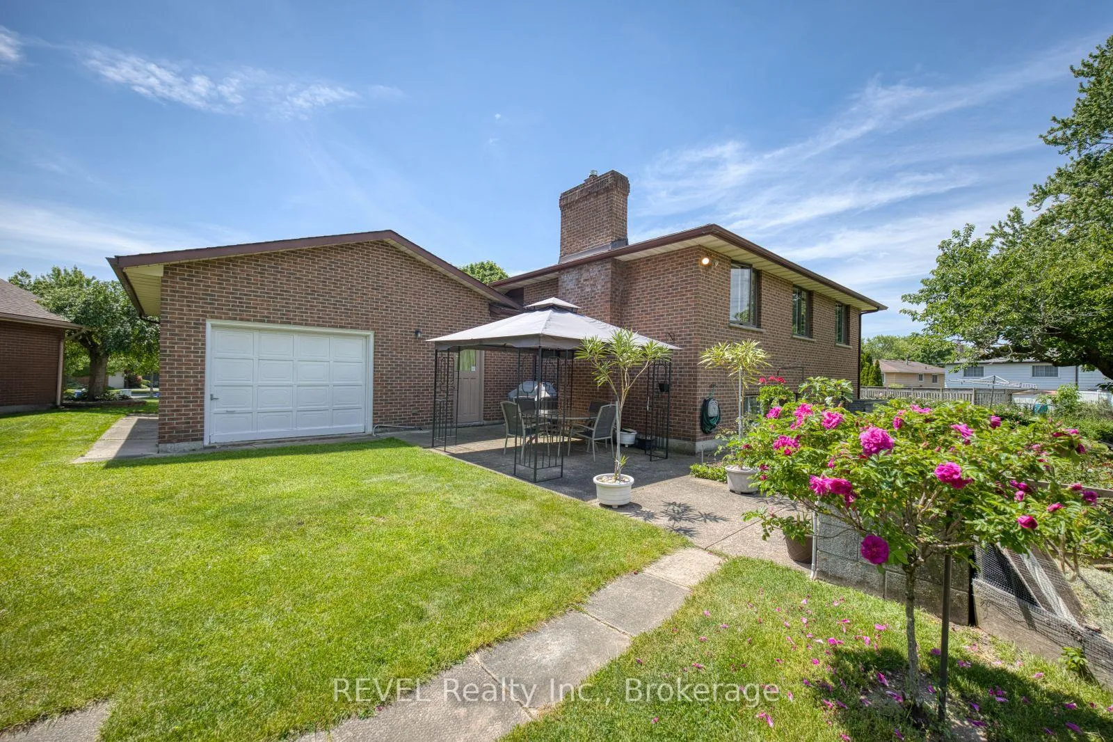 Photo 28 of 2795 Solar Crescent, Niagara Falls, Stamford — HOMEH