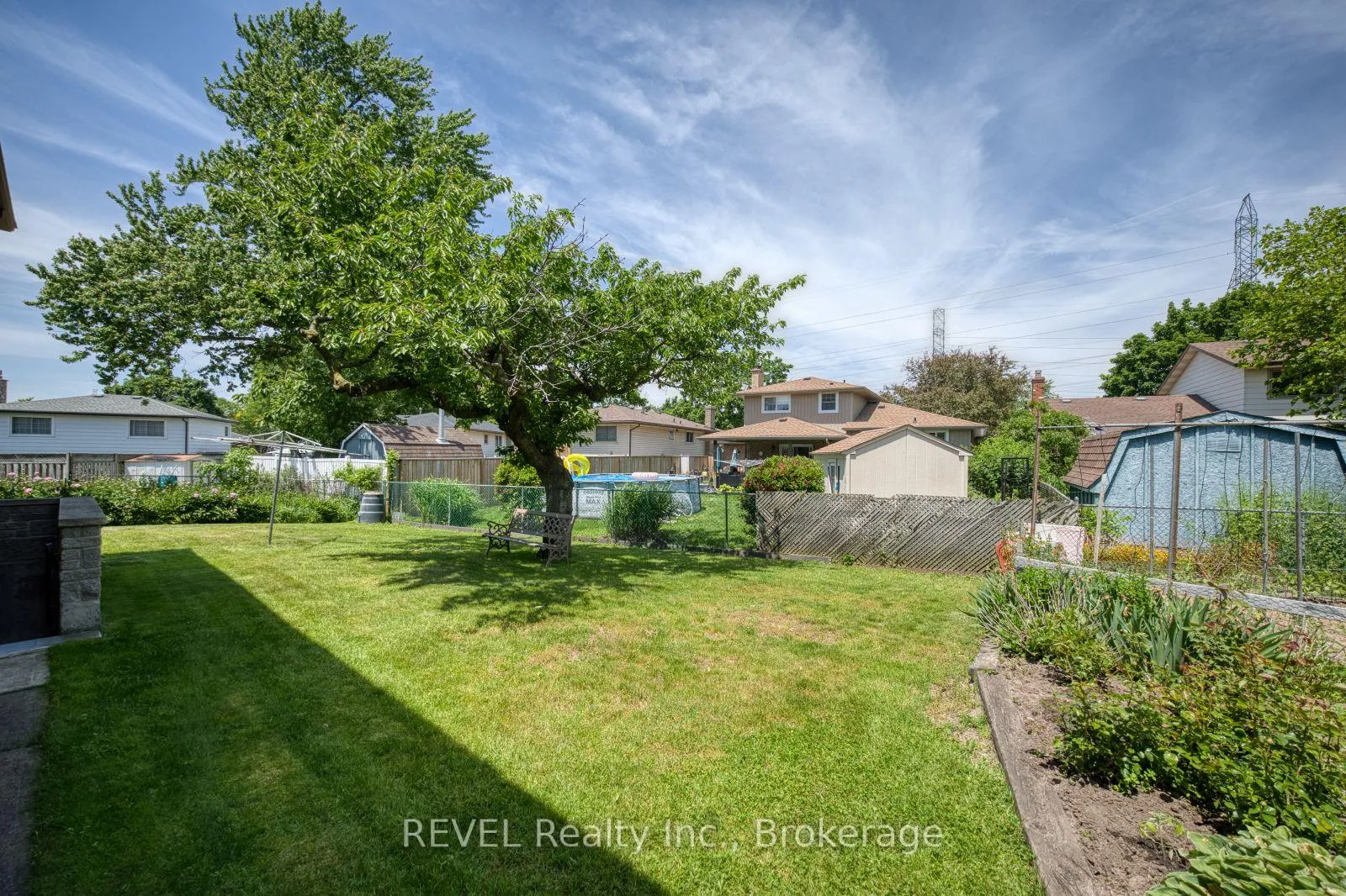 Photo 29 of 2795 Solar Crescent, Niagara Falls, Stamford — HOMEH