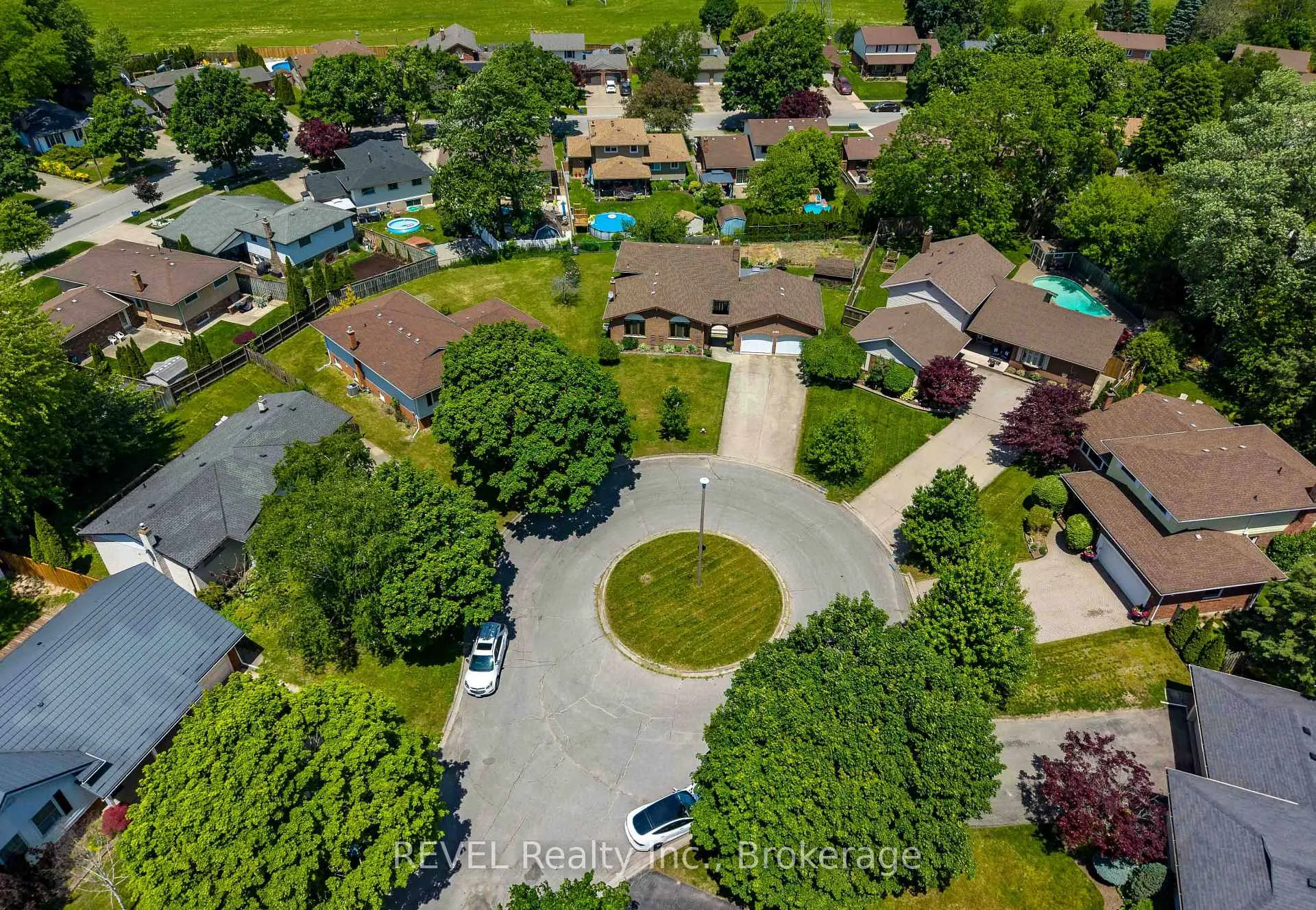 Photo 34 of 2795 Solar Crescent, Niagara Falls, Stamford — HOMEH