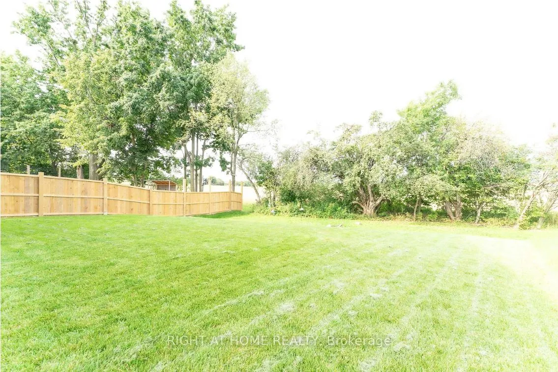 Photo 2 of 42 Forsyth Crescent, Barrie, West Bayfield — HOMEH