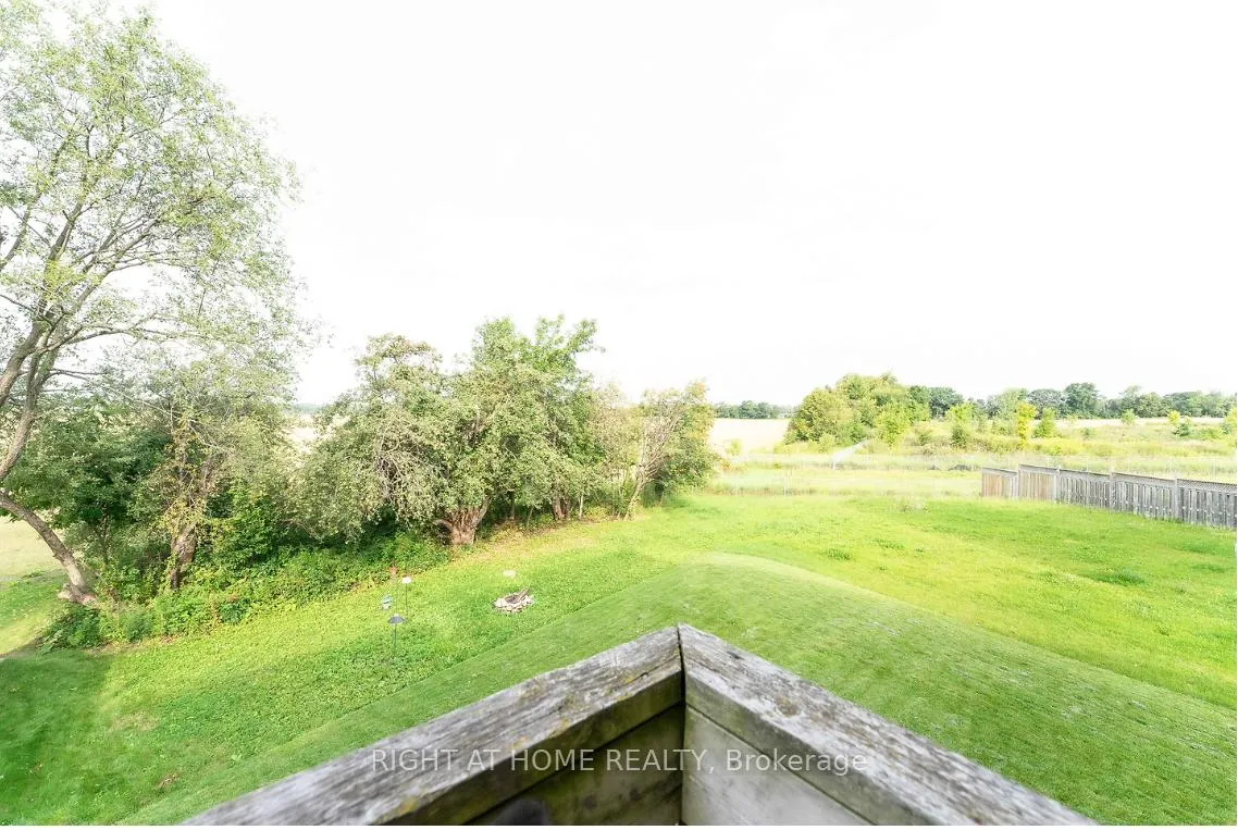 Photo 3 of 42 Forsyth Crescent, Barrie, West Bayfield — HOMEH
