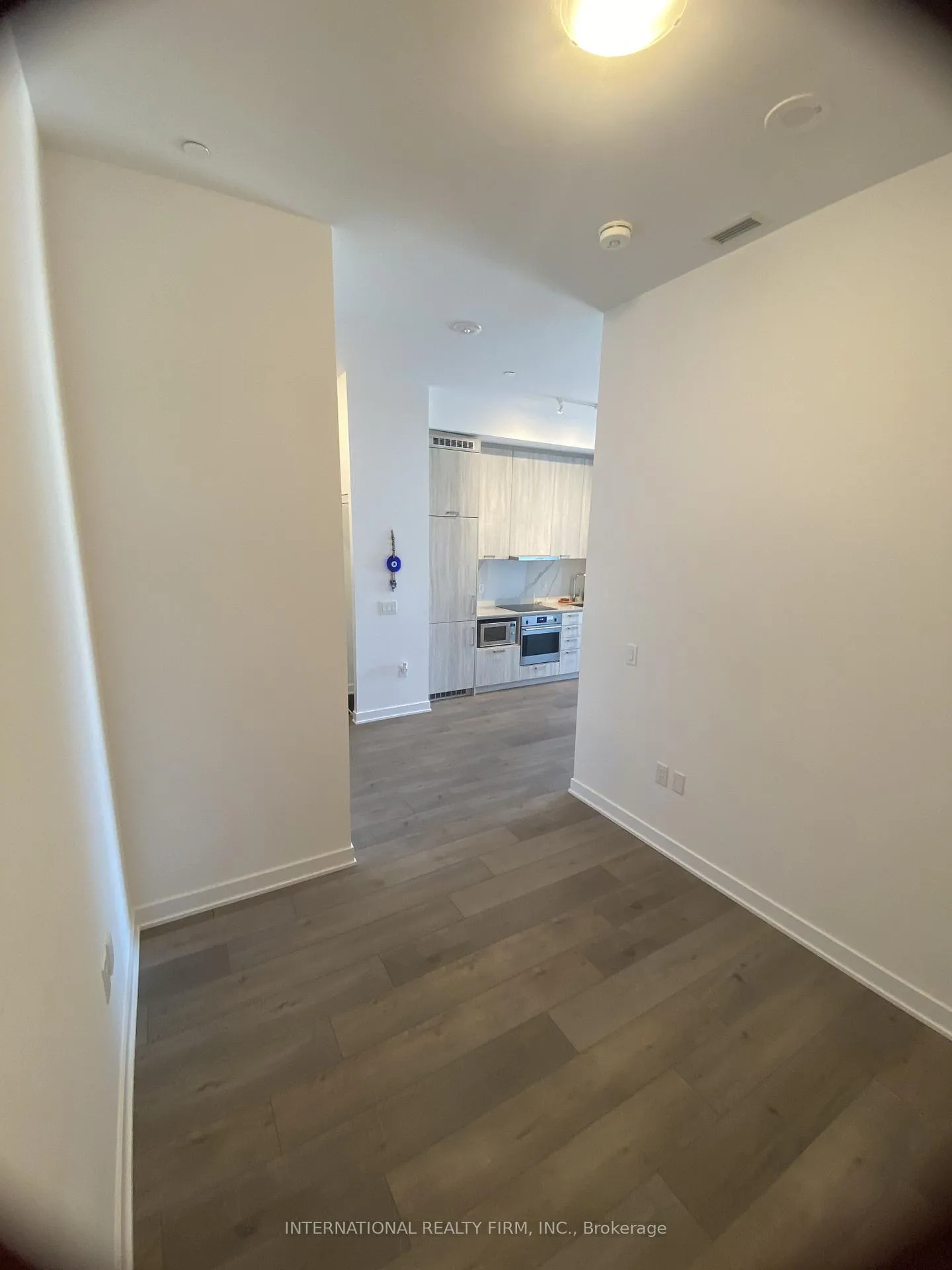 Photo 12 of Unit 310, 38 Honeycrisp Crescent, Vaughan, Vaughan Corporate Centre — HOMEH