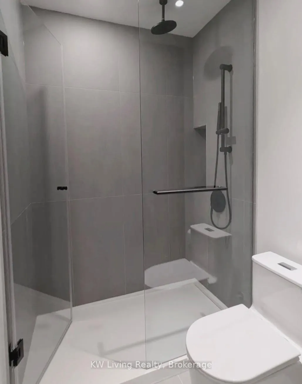 Photo 6 of Unit 4611, 55 Charles Street E, Toronto, Church-Yonge Corridor — HOMEH