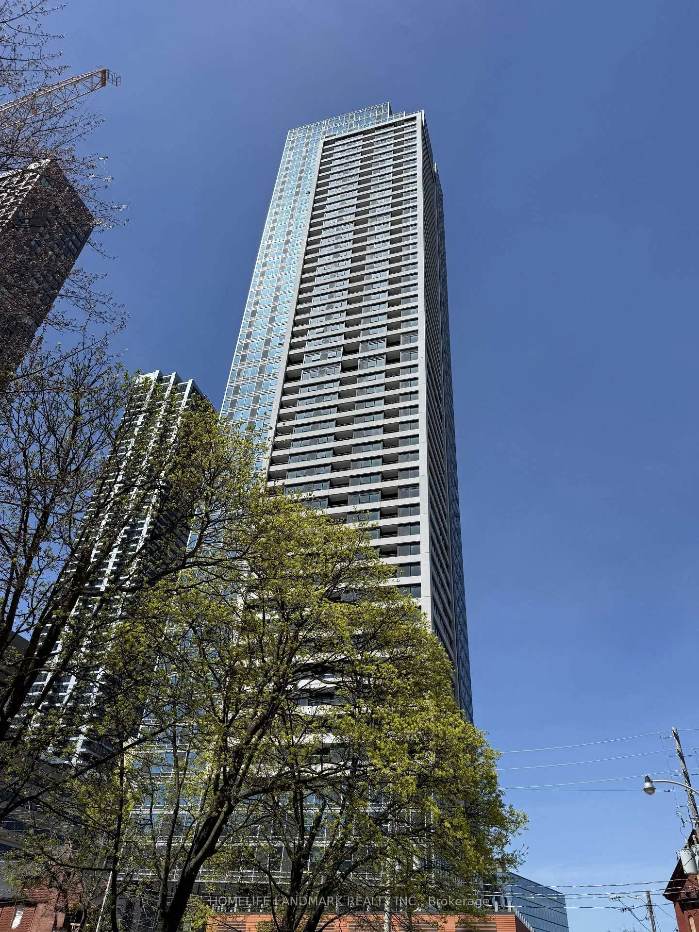 Front of 609 Sherbourne Street