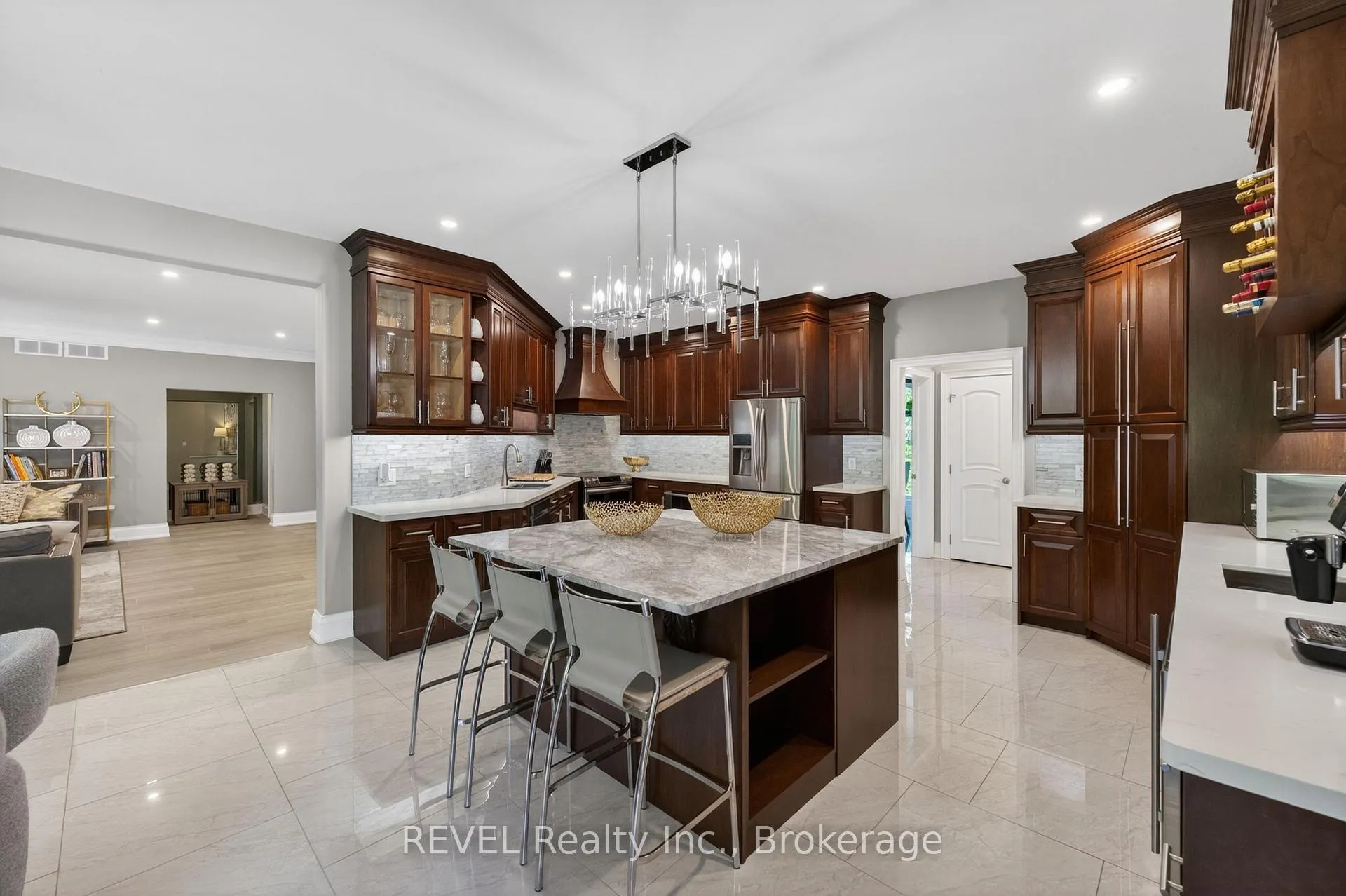 Photo 18 of 6745 Domenic Crescent, Niagara Falls, Stamford — HOMEH