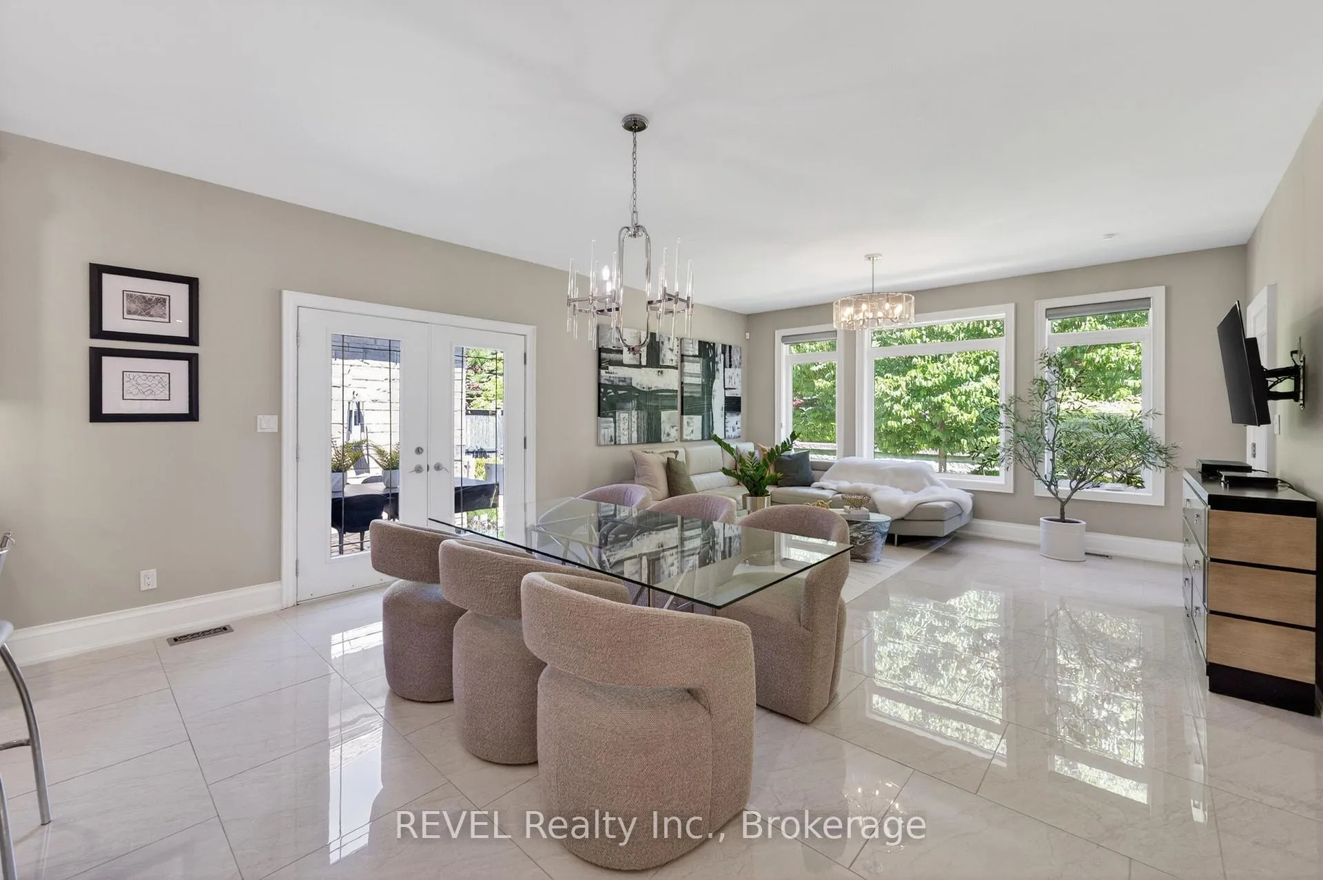 Photo 19 of 6745 Domenic Crescent, Niagara Falls, Stamford — HOMEH