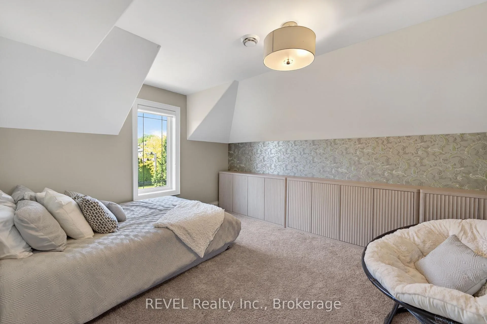 Photo 33 of 6745 Domenic Crescent, Niagara Falls, Stamford — HOMEH