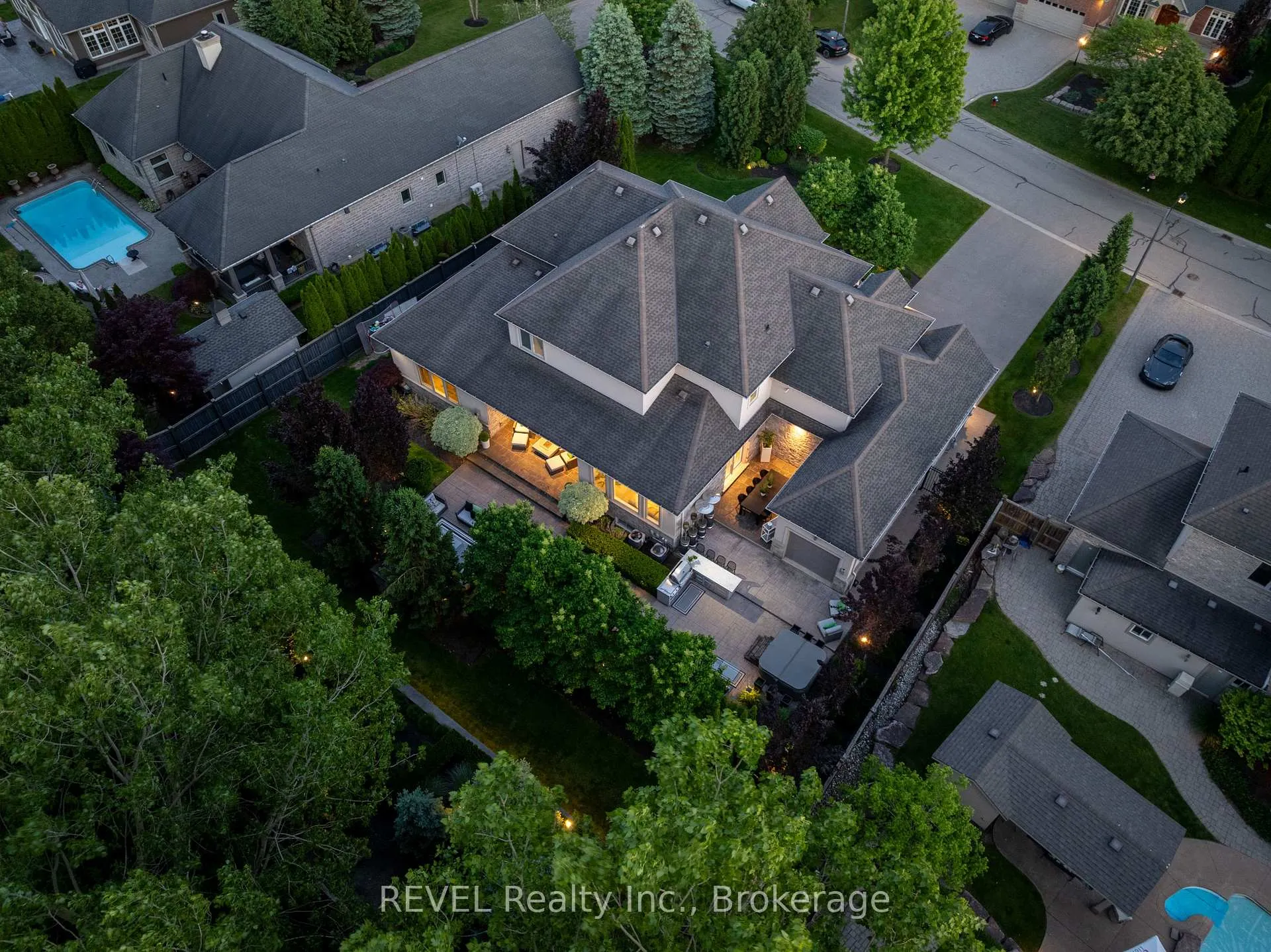 Photo 47 of 6745 Domenic Crescent, Niagara Falls, Stamford — HOMEH