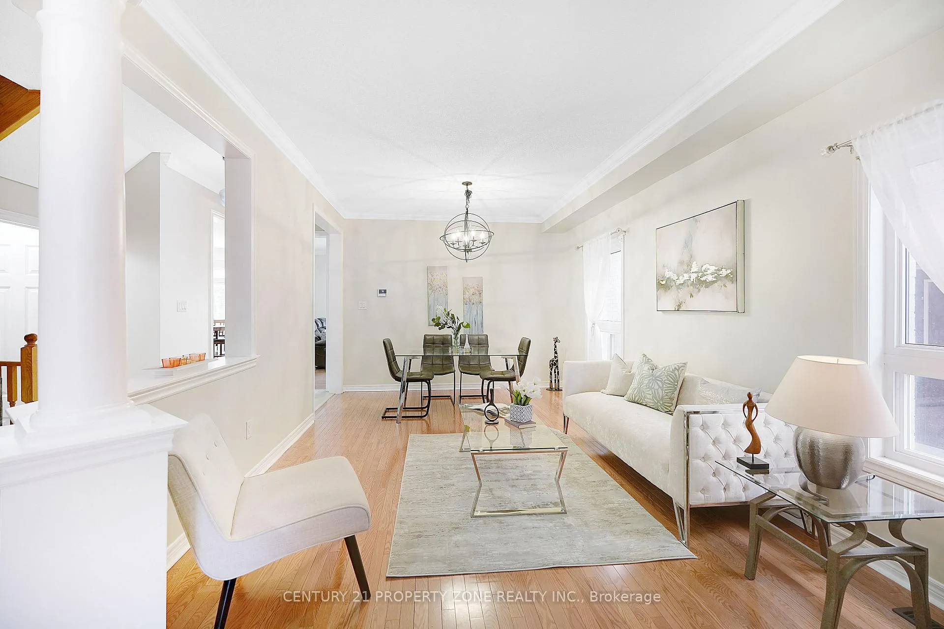 Photo 6 of 43 Alice Springs Crescent, Brampton, Credit Valley — HOMEH