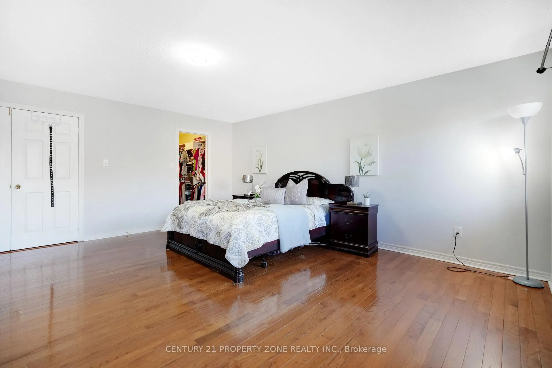 Photo 16 of 43 Alice Springs Crescent, Brampton, Credit Valley — HOMEH