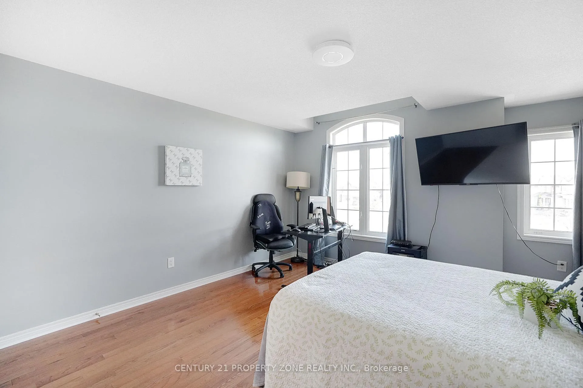 Photo 26 of 43 Alice Springs Crescent, Brampton, Credit Valley — HOMEH