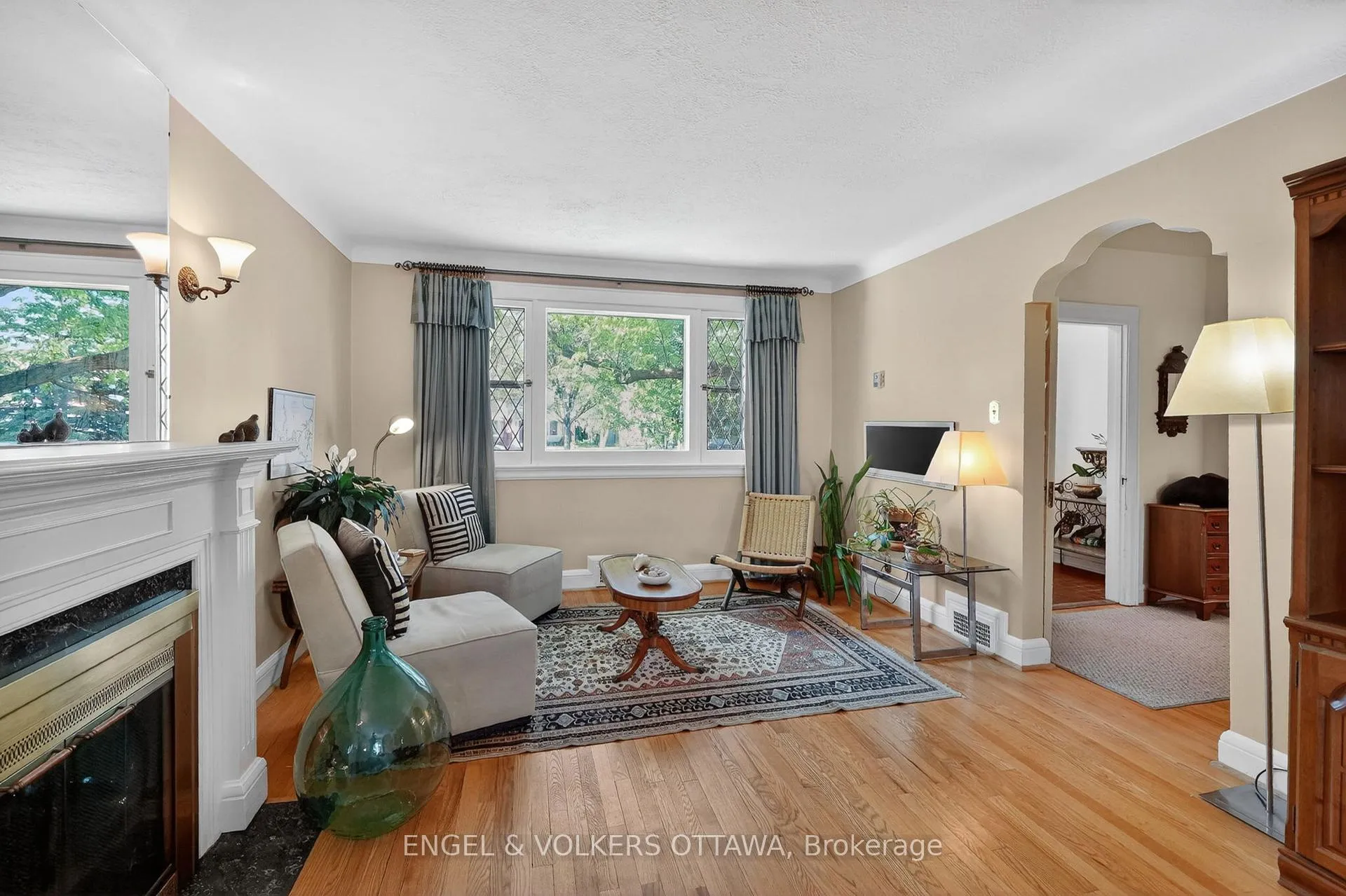 Photo 5 of 347 Island Park Drive, Ottawa, Ottawa West — HOMEH