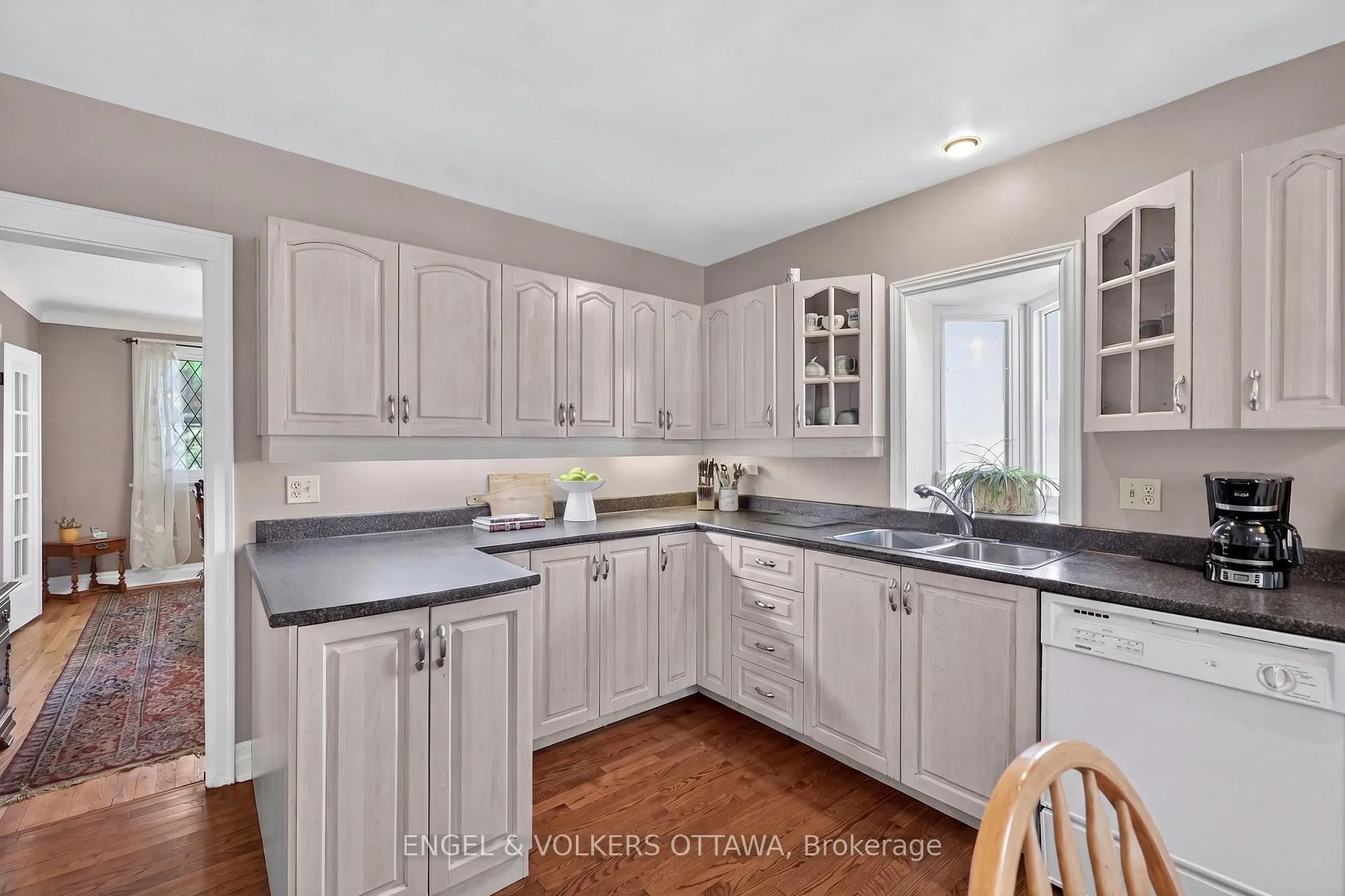 Photo 10 of 347 Island Park Drive, Ottawa, Ottawa West — HOMEH