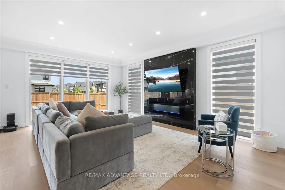 Photo 7 of 3359 Regiment Road, London, South V — HOMEH