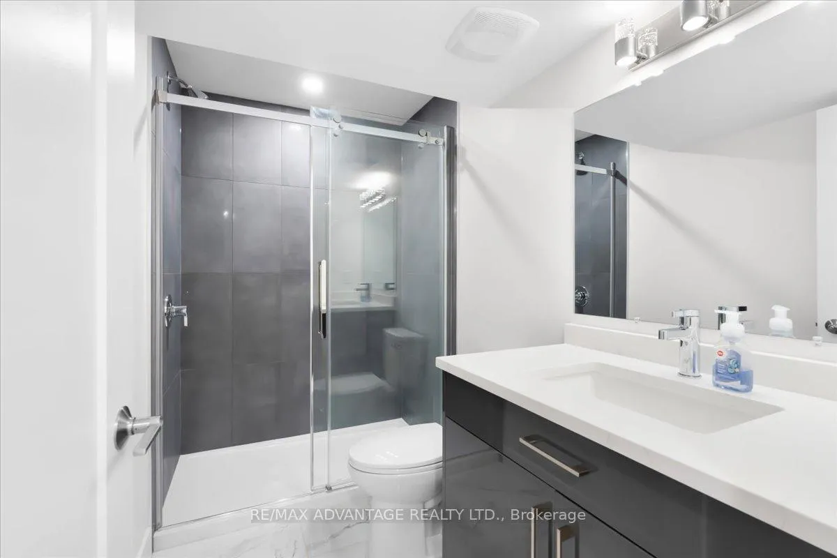 Photo 29 of 3359 Regiment Road, London, South V — HOMEH