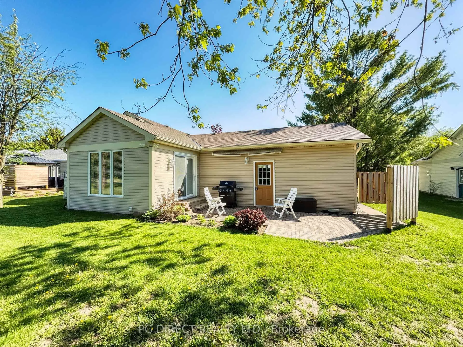 Photo 20 of 113 White Bark Way, Centre Wellington, Belwood — HOMEH