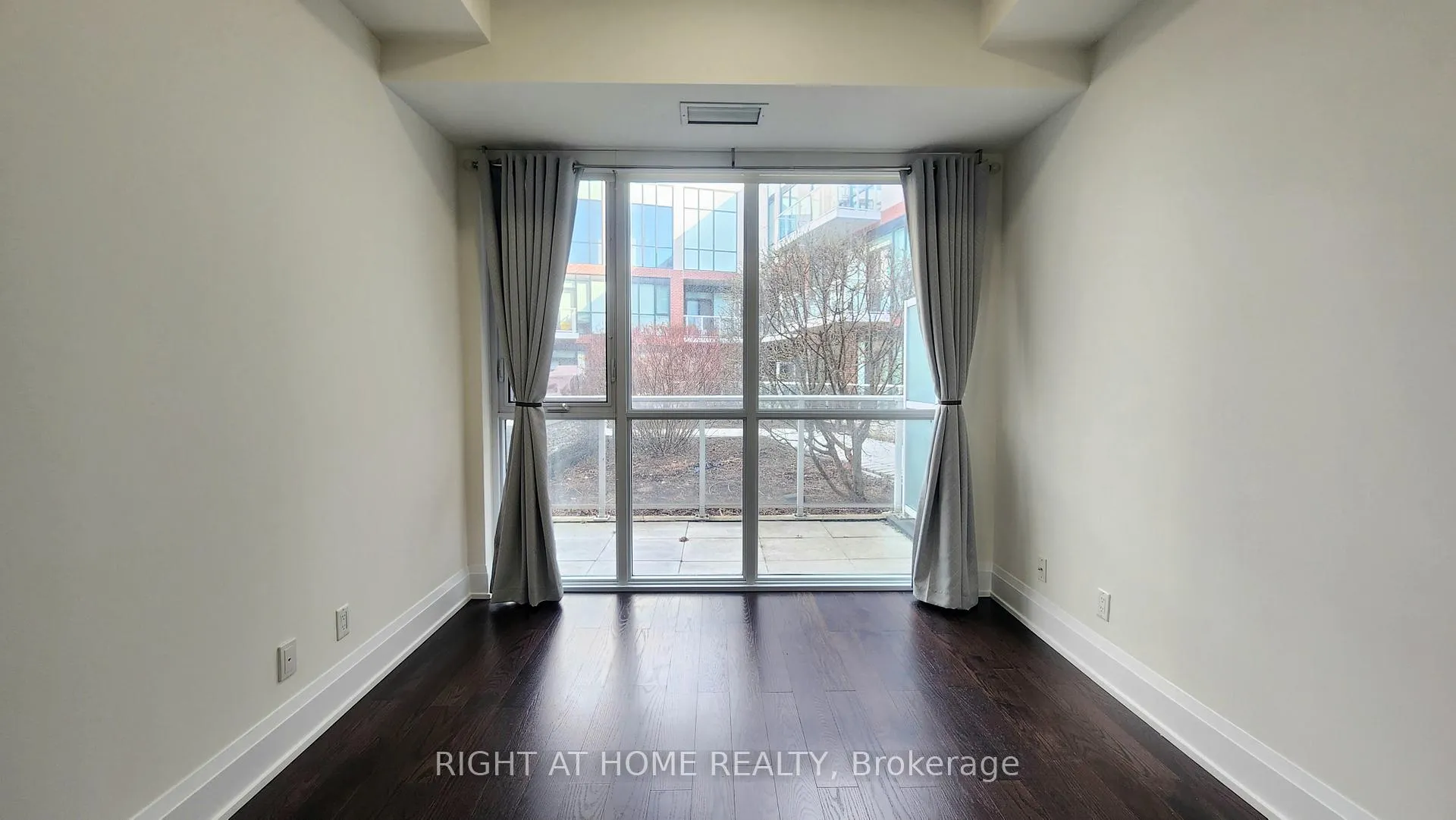 Photo 17 of Unit 210, 20 Fred Varley Drive, Markham, Unionville — HOMEH