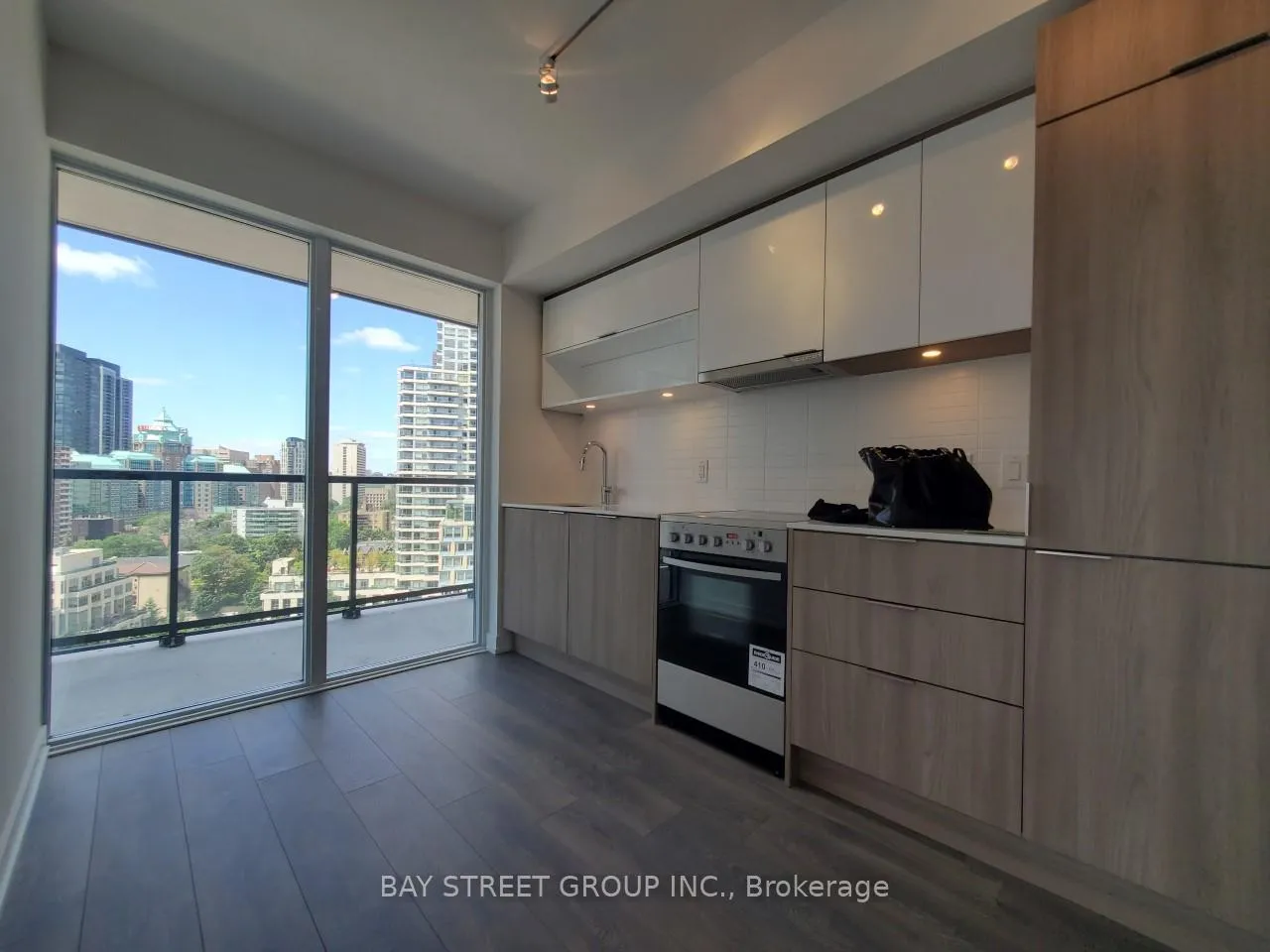 Photo 10 of Unit 1309, 159 Wellesley Street E, Toronto, Church-Yonge Corridor — HOMEH