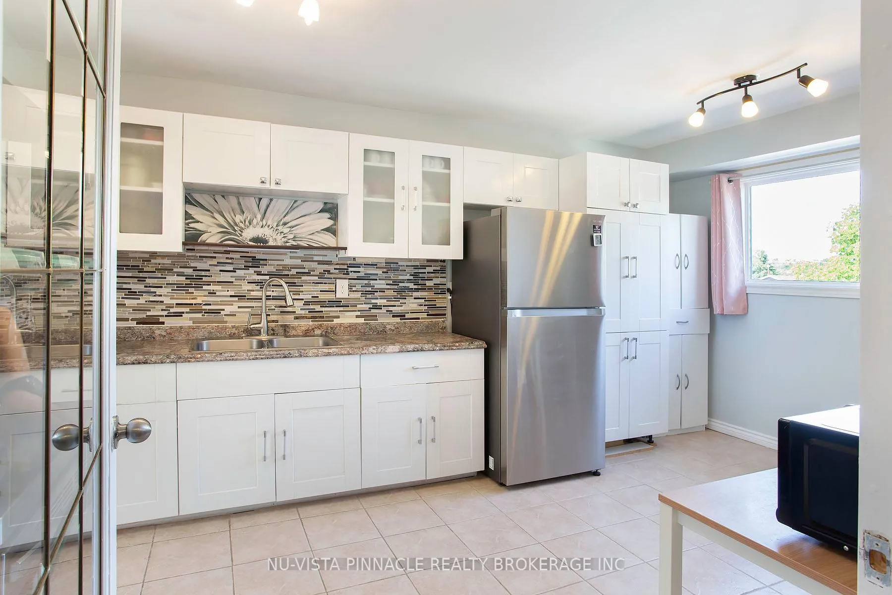 Photo 17 of Unit 13, 285 Bluevale Street N, Waterloo, Lincoln Heights — HOMEH