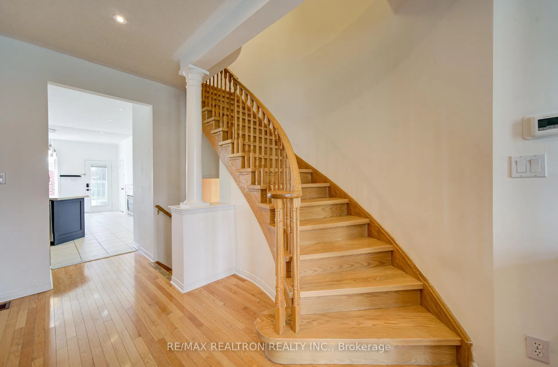 Photo 6 of 2365 Bur Oak Avenue, Markham, Greensborough — HOMEH