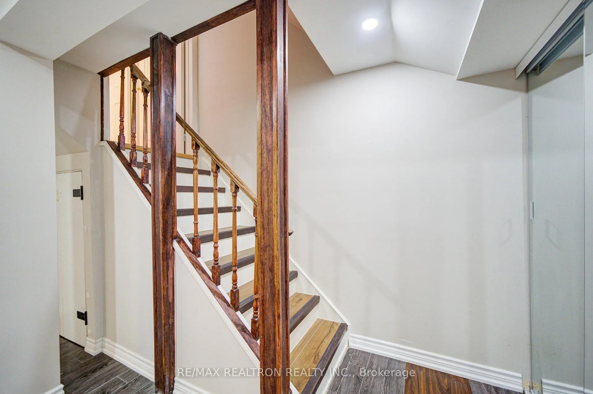 Photo 23 of 2365 Bur Oak Avenue, Markham, Greensborough — HOMEH