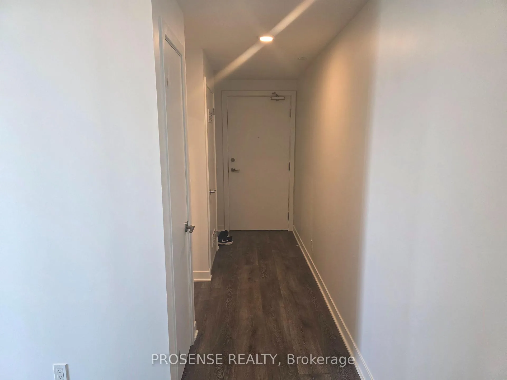 Photo 17 of Unit 704, 10 Flavelle Trail, Vaughan, Steeles West Industrial — HOMEH