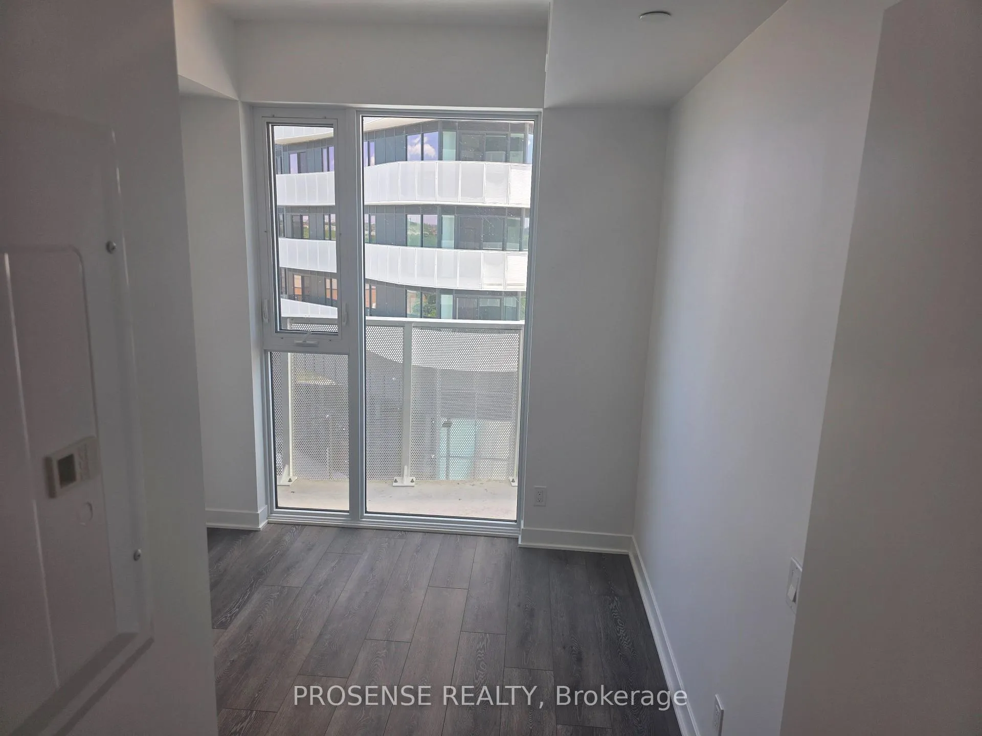 Photo 25 of Unit 704, 10 Flavelle Trail, Vaughan, Steeles West Industrial — HOMEH